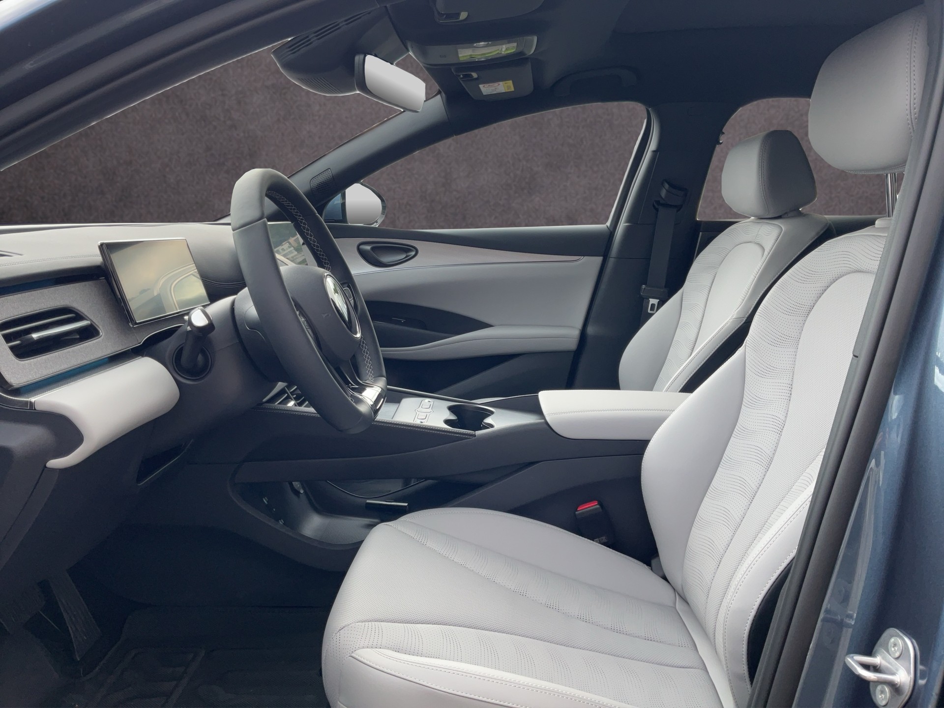 BYD Seal 6 DM-i Touring Comfort-image-8
