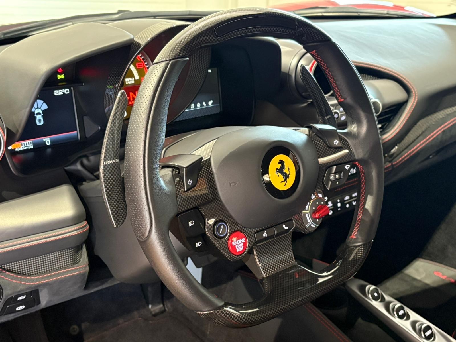 FERRARI F8 Tributo *Schweizer Fahrzeug - Ferrari Approved Garantie*-image-6
