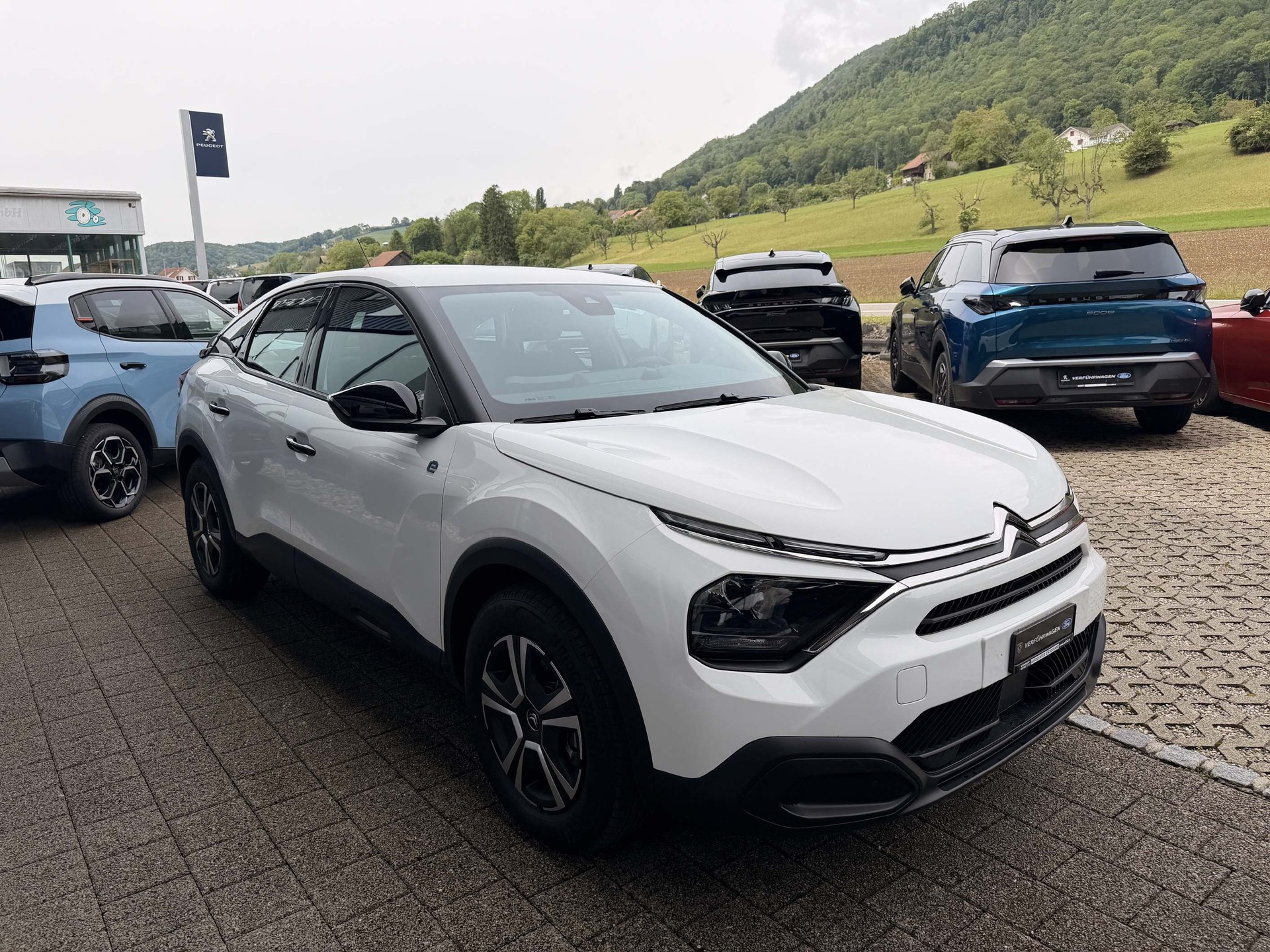 CITROEN C4 Live Pack 136PS 50kW/h-showroom-element-3