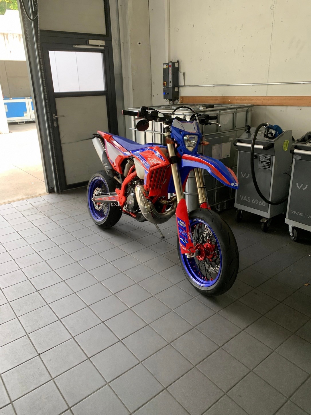 BETA RR 300 2t racing MY 25-image-1