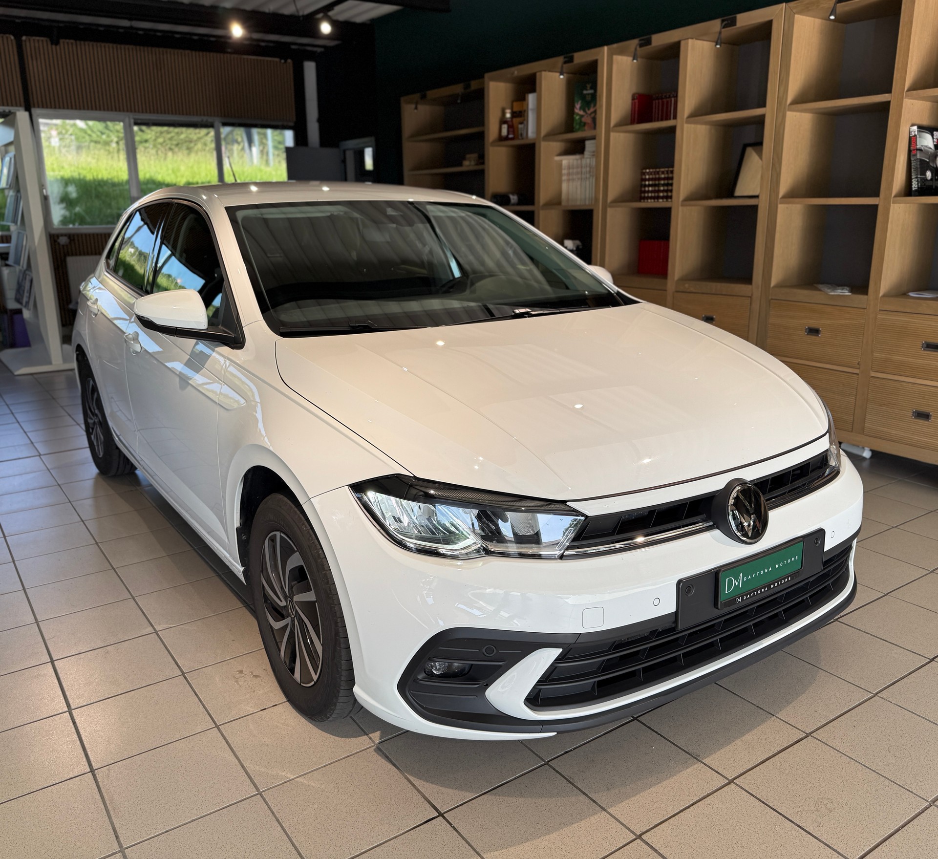 VW Polo 1.0 TSI Life DSG-showroom-element-1