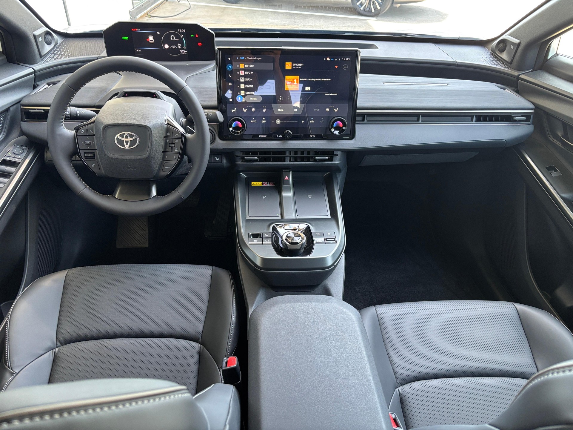 TOYOTA bZ4X Touring Premium AWD-image-12