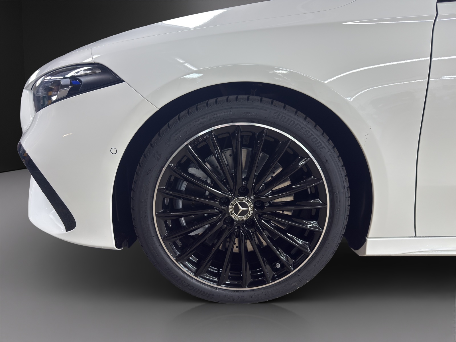 MERCEDES-BENZ A 200 Night Star 7G-DCT-image-7