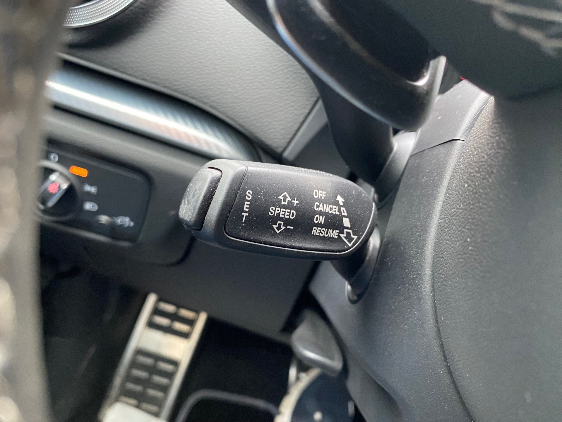 AUDI RS3 2.5 TSI quattro S-tronic-image-15