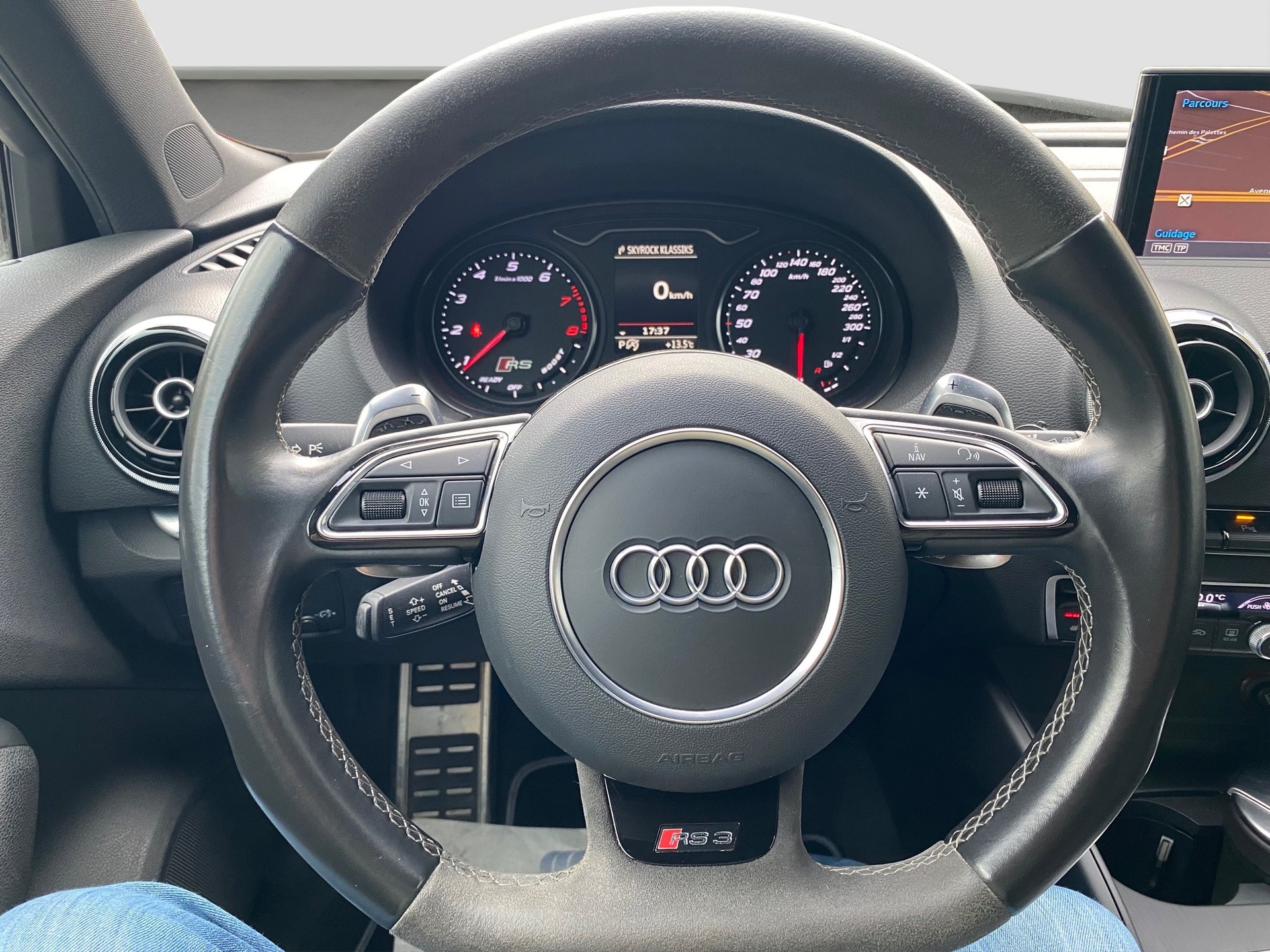 AUDI RS3 2.5 TSI quattro S-tronic-image-14