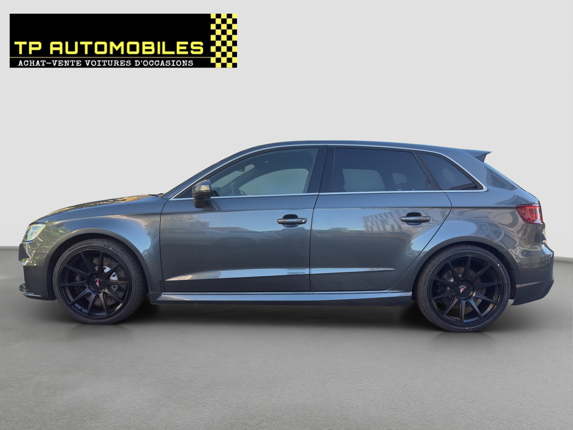 AUDI RS3 2.5 TSI quattro S-tronic-image-7
