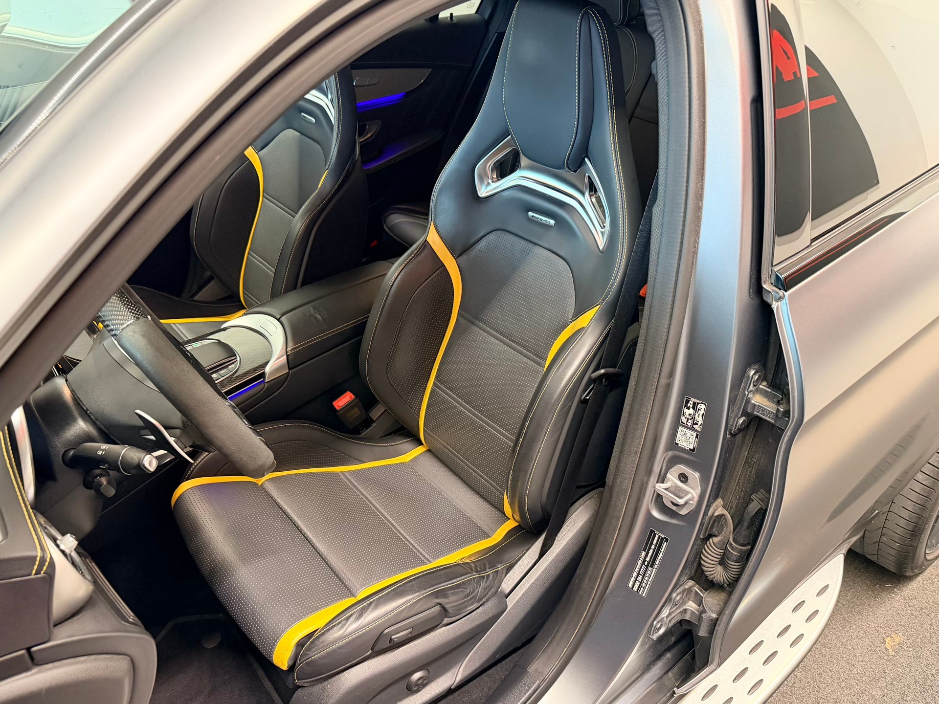 MERCEDES-BENZ GLC 63 S AMG 4Matic 9G-Tronic-image-16