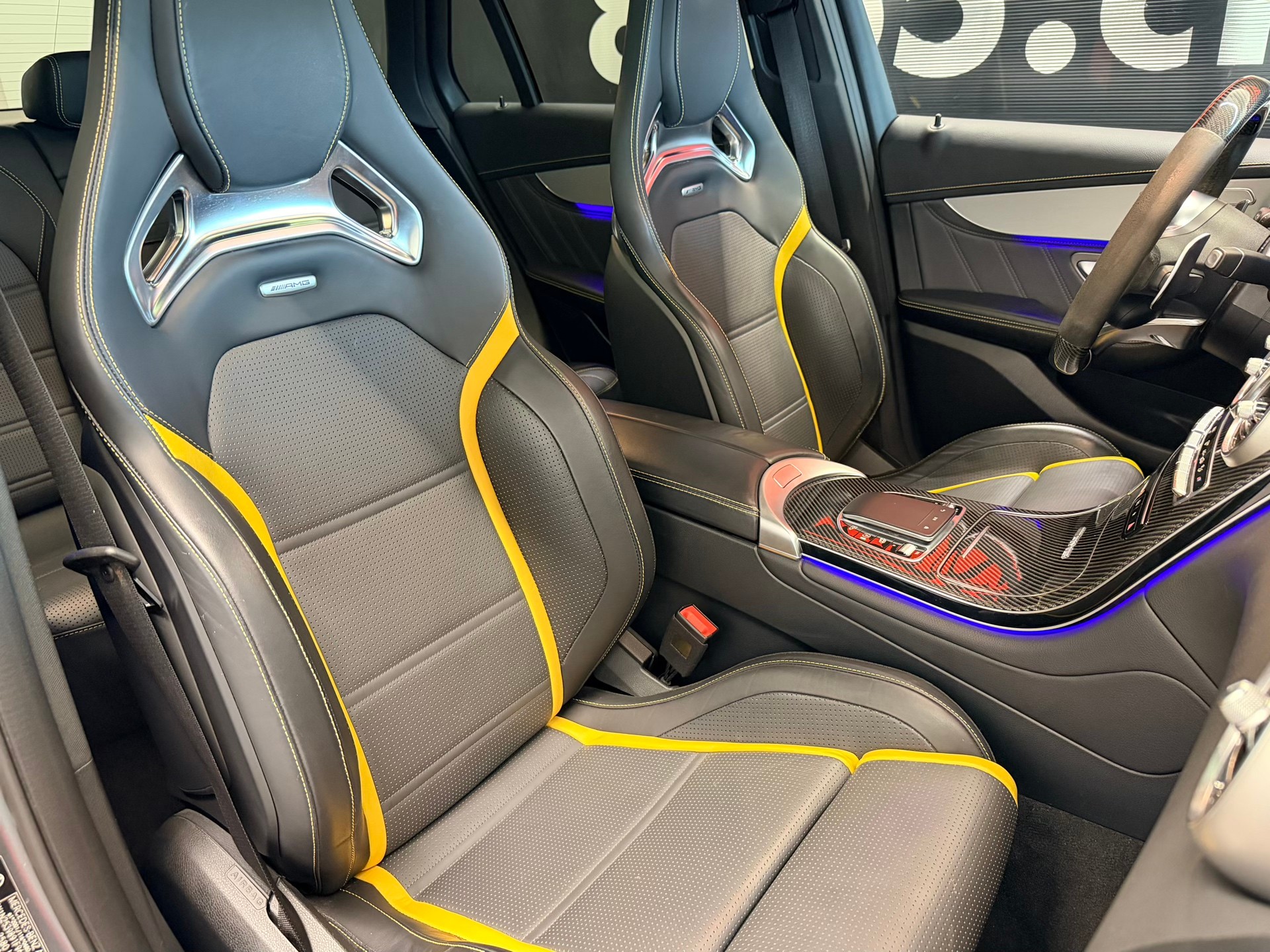 MERCEDES-BENZ GLC 63 S AMG 4Matic 9G-Tronic-image-22