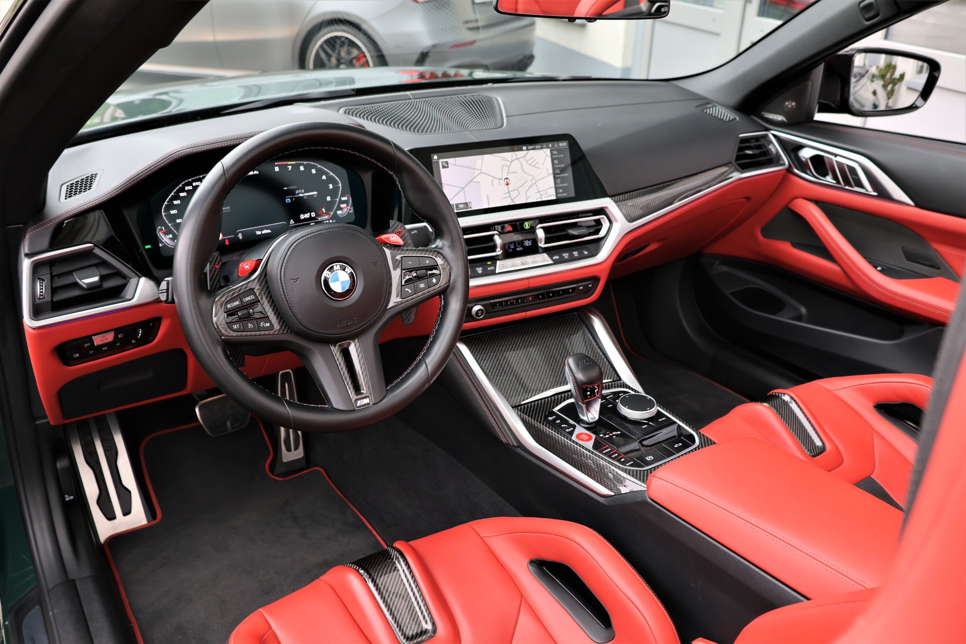 BMW M4 Cabrio Competition M xDrive (CH) *BRITISH RACING GREEN*-image-15