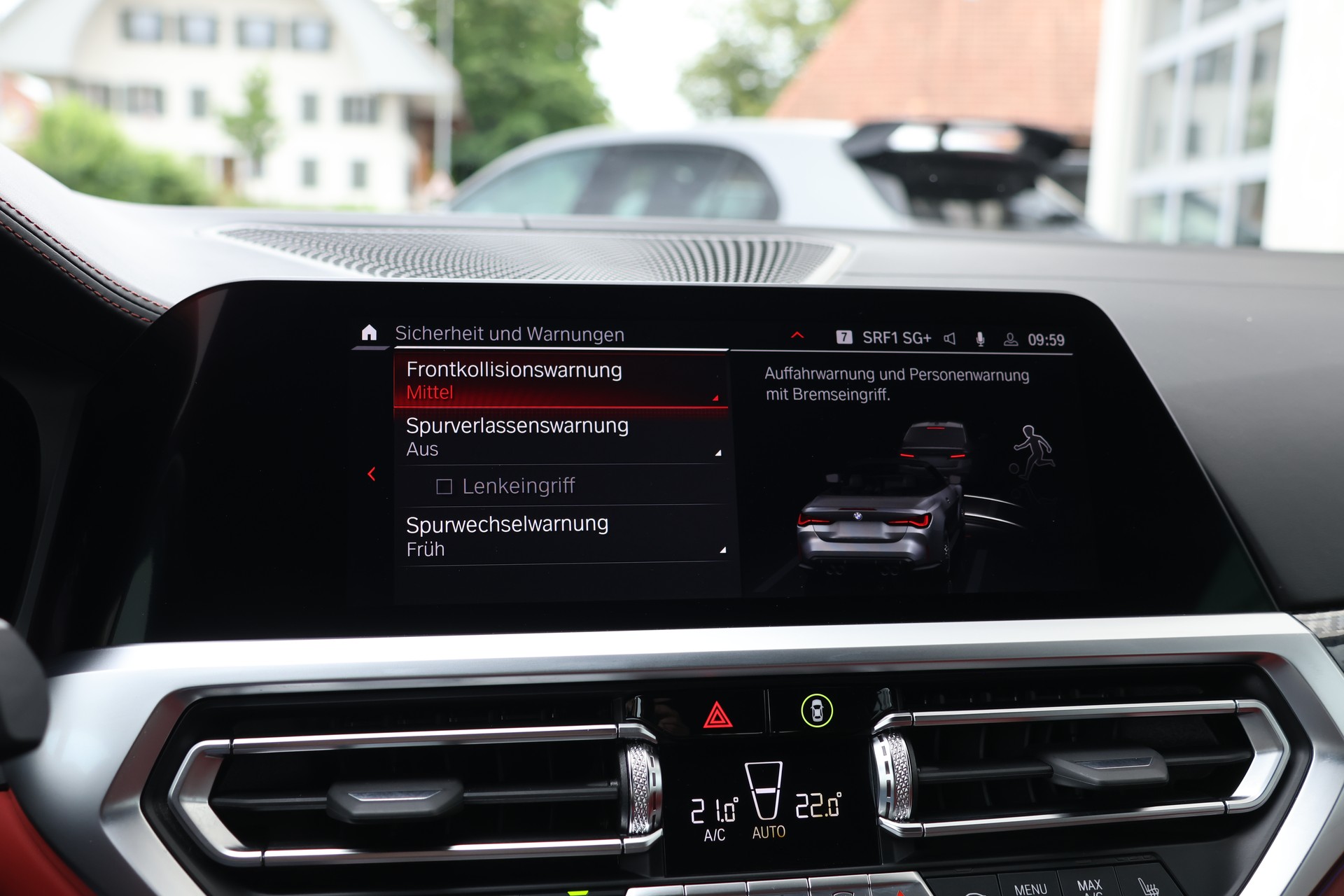 BMW M4 Cabrio Competition M xDrive (CH) *BRITISH RACING GREEN*-image-30