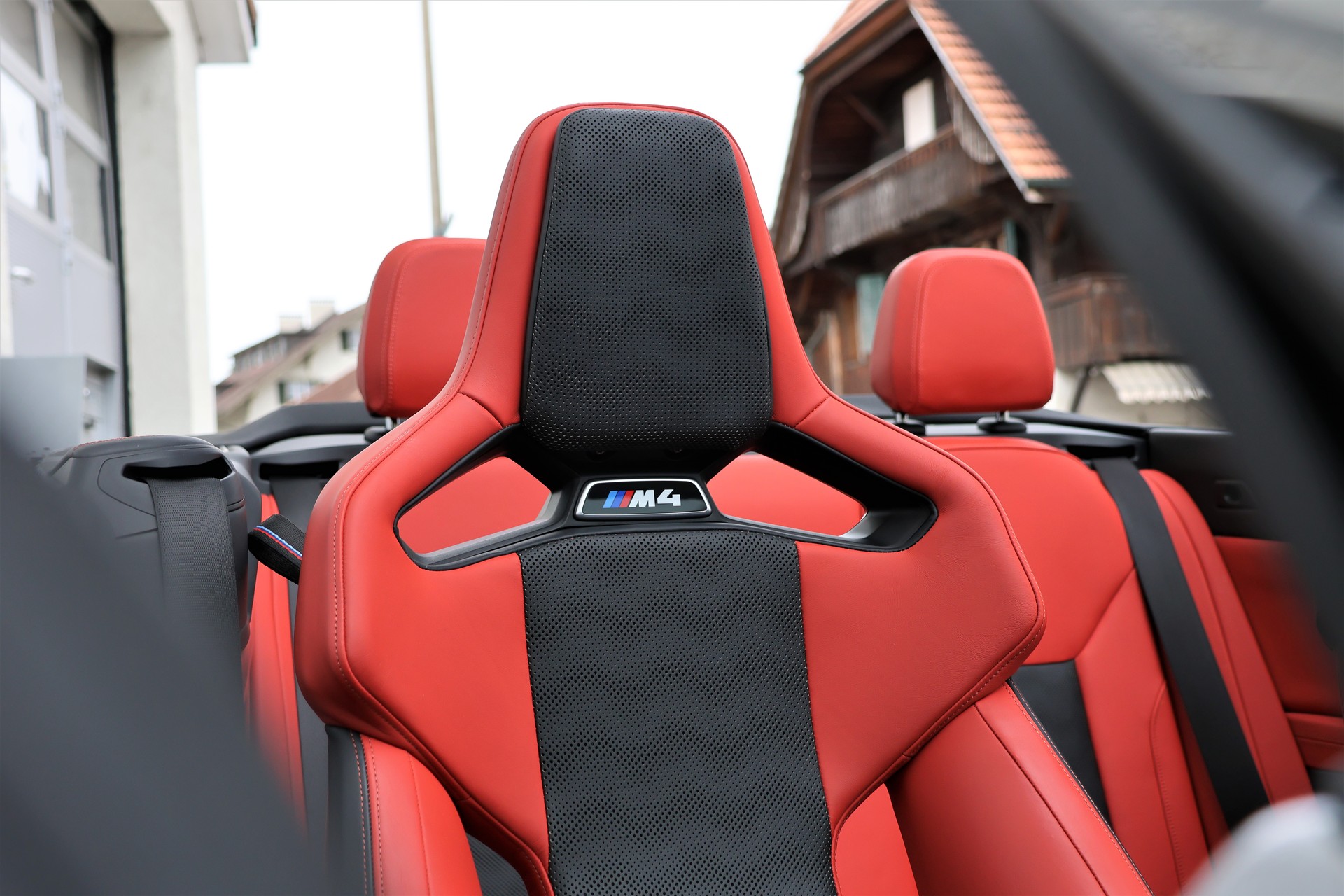 BMW M4 Cabrio Competition M xDrive (CH) *BRITISH RACING GREEN*-image-27