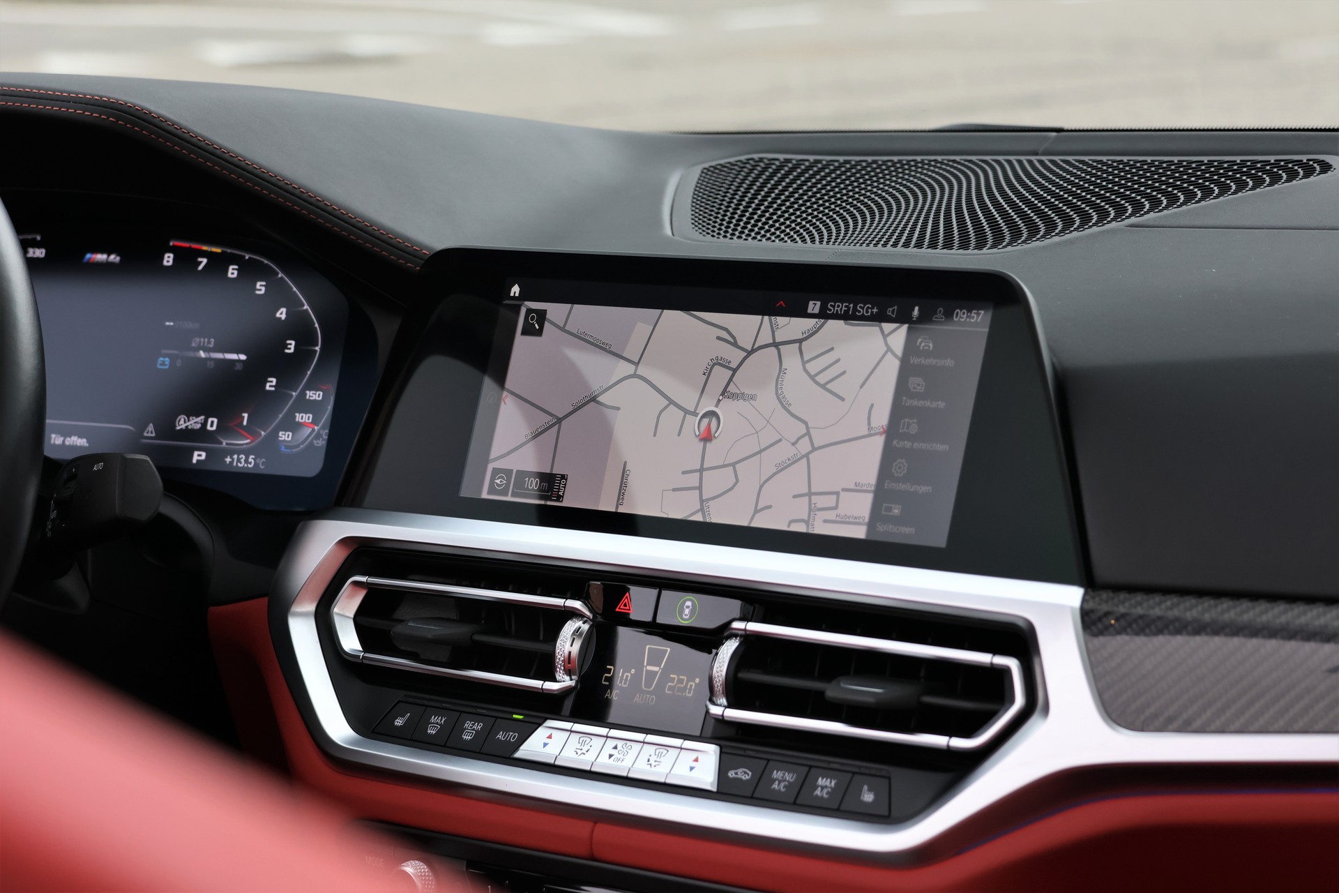 BMW M4 Cabrio Competition M xDrive (CH) *BRITISH RACING GREEN*-image-24