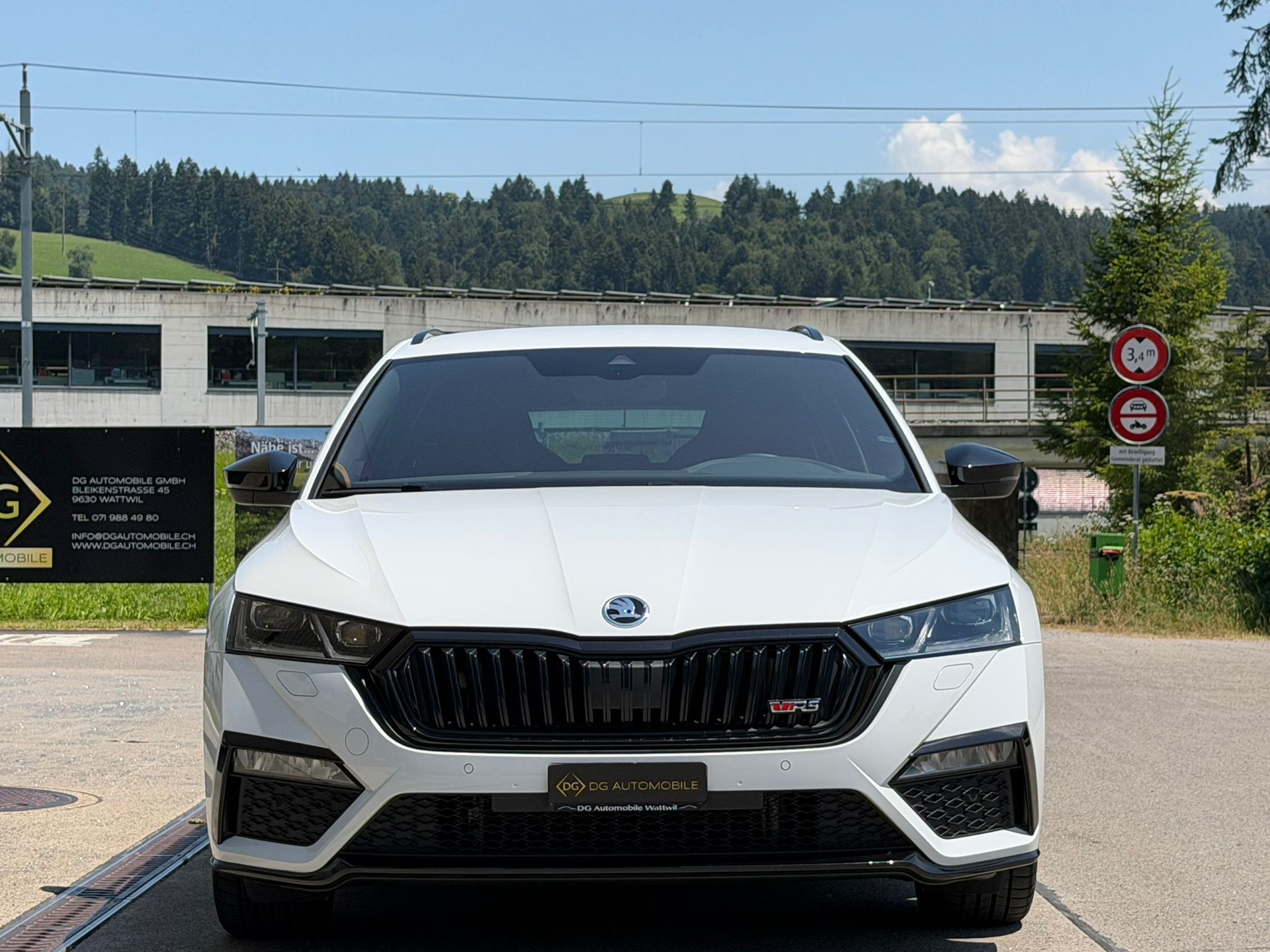 SKODA Octavia Combi 2.0 TSI DSG RS *Top Zustand**Top Ausstattung*-showroom-element-1
