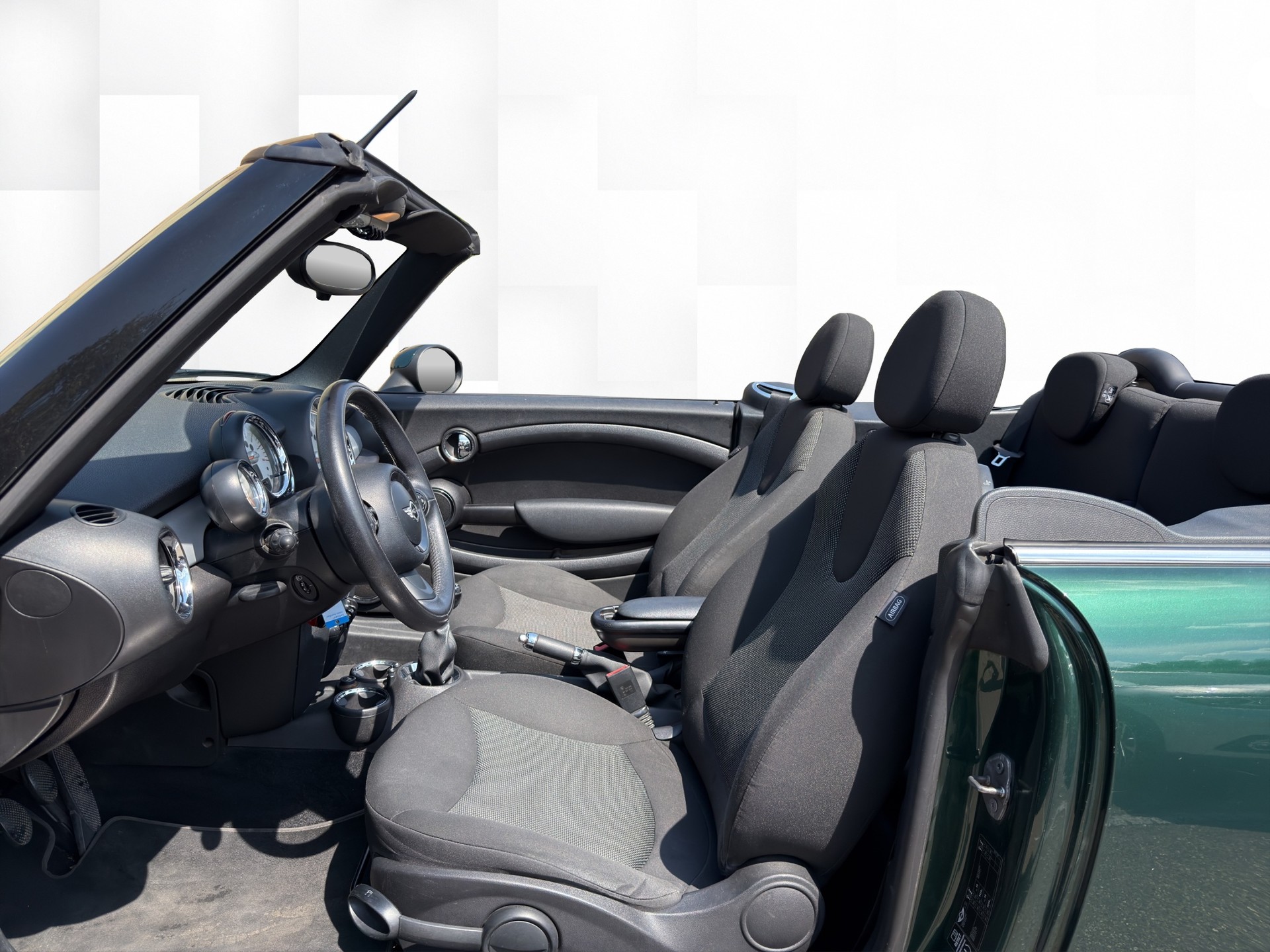MINI CABRIO-image-8