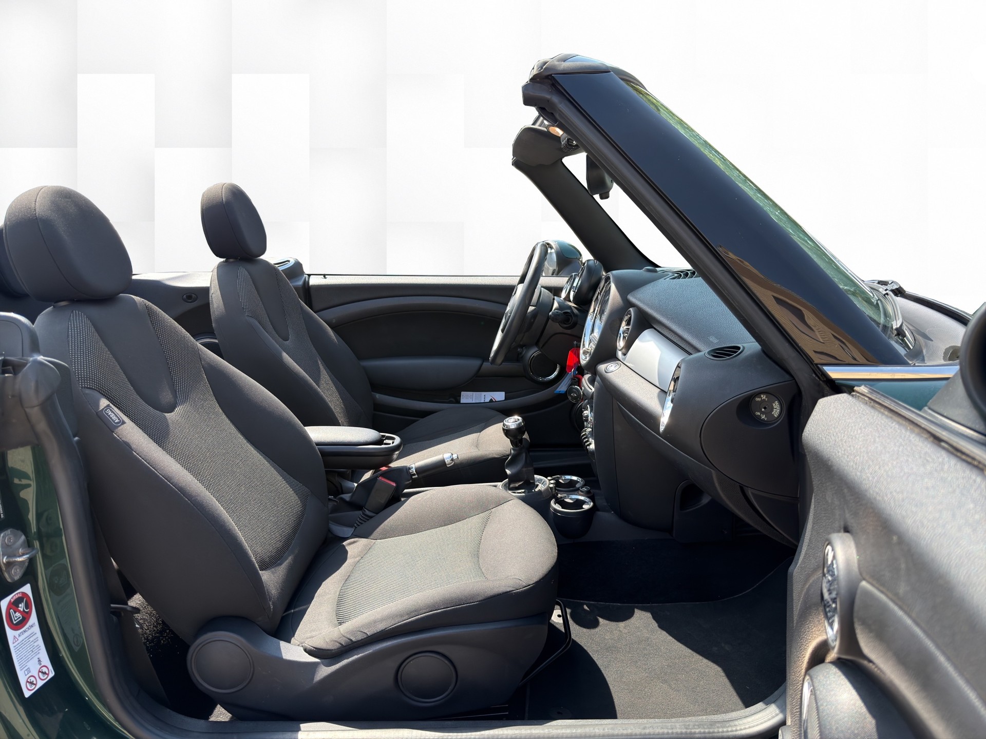 MINI CABRIO-image-10