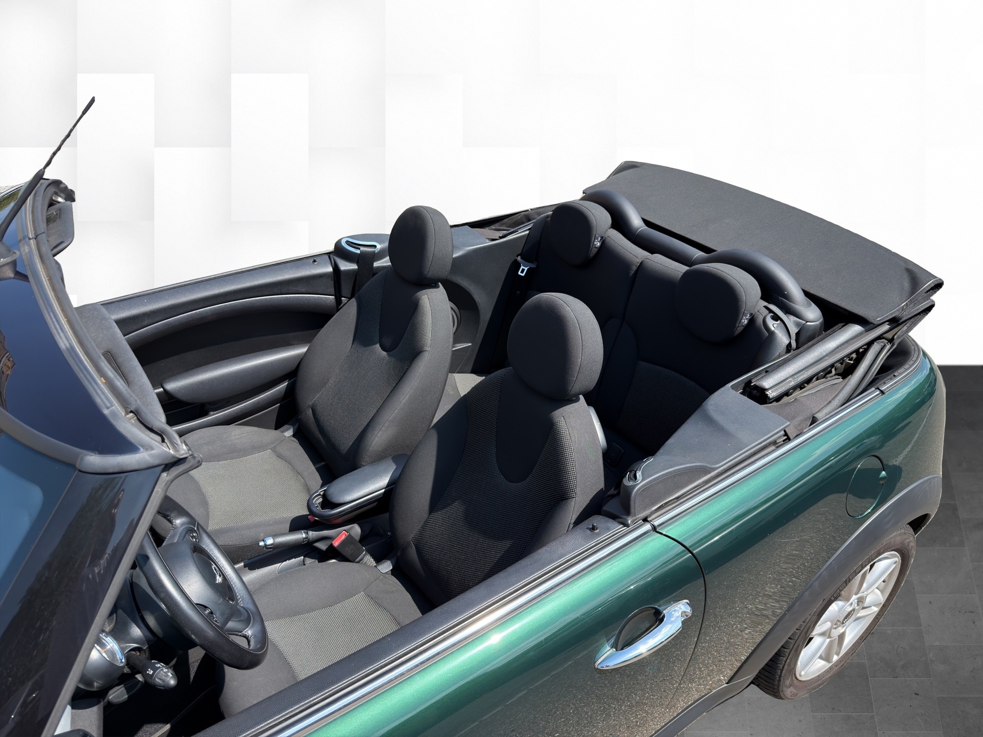 MINI CABRIO-image-11