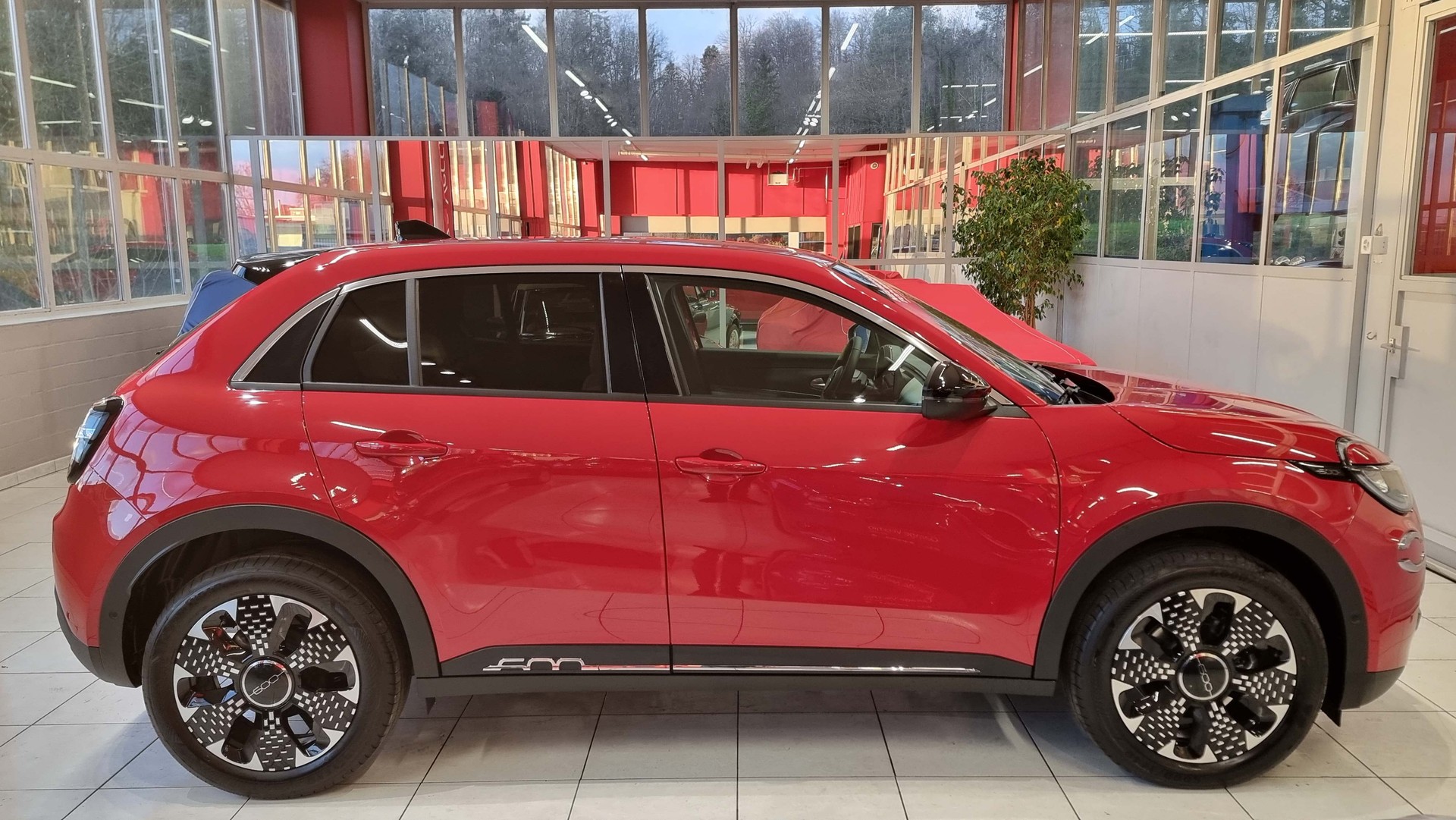 FIAT 600 1.2 Hybrid La Prima-image-5