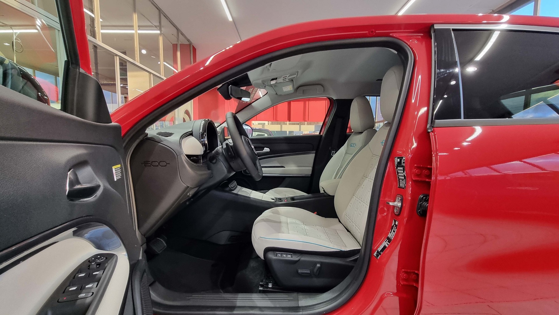 FIAT 600 1.2 Hybrid La Prima-image-14