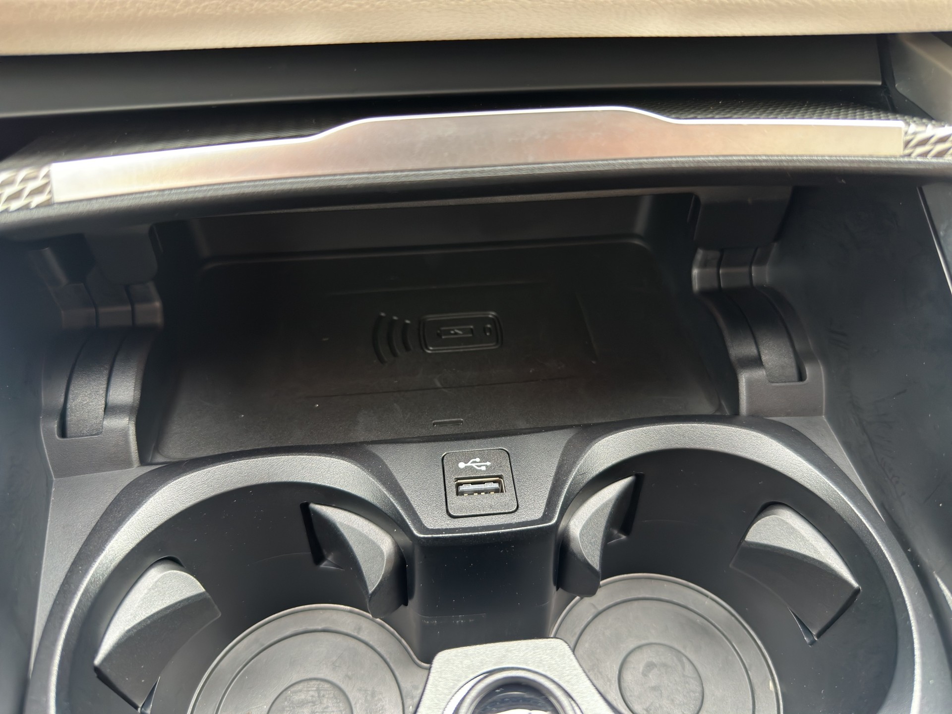BMW M440d xDrive 48V Coupé (CH) INDIVIDUAL-image-19