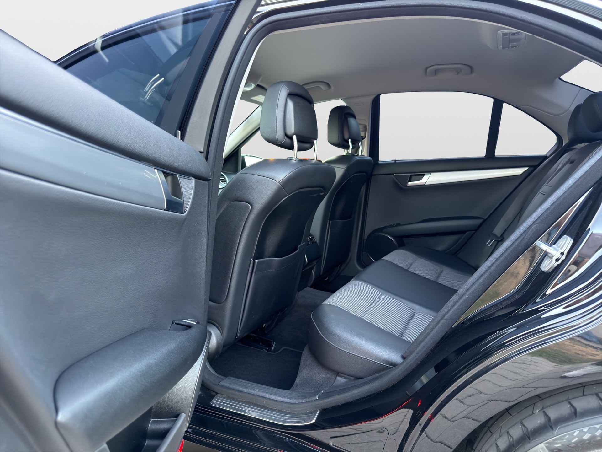 MERCEDES-BENZ C 250 Avantgarde 7G-Tronic Frisch ab MFK,1 Jahr oder 20000km Garantie auf Motor und Getriebe inkl.*-image-15