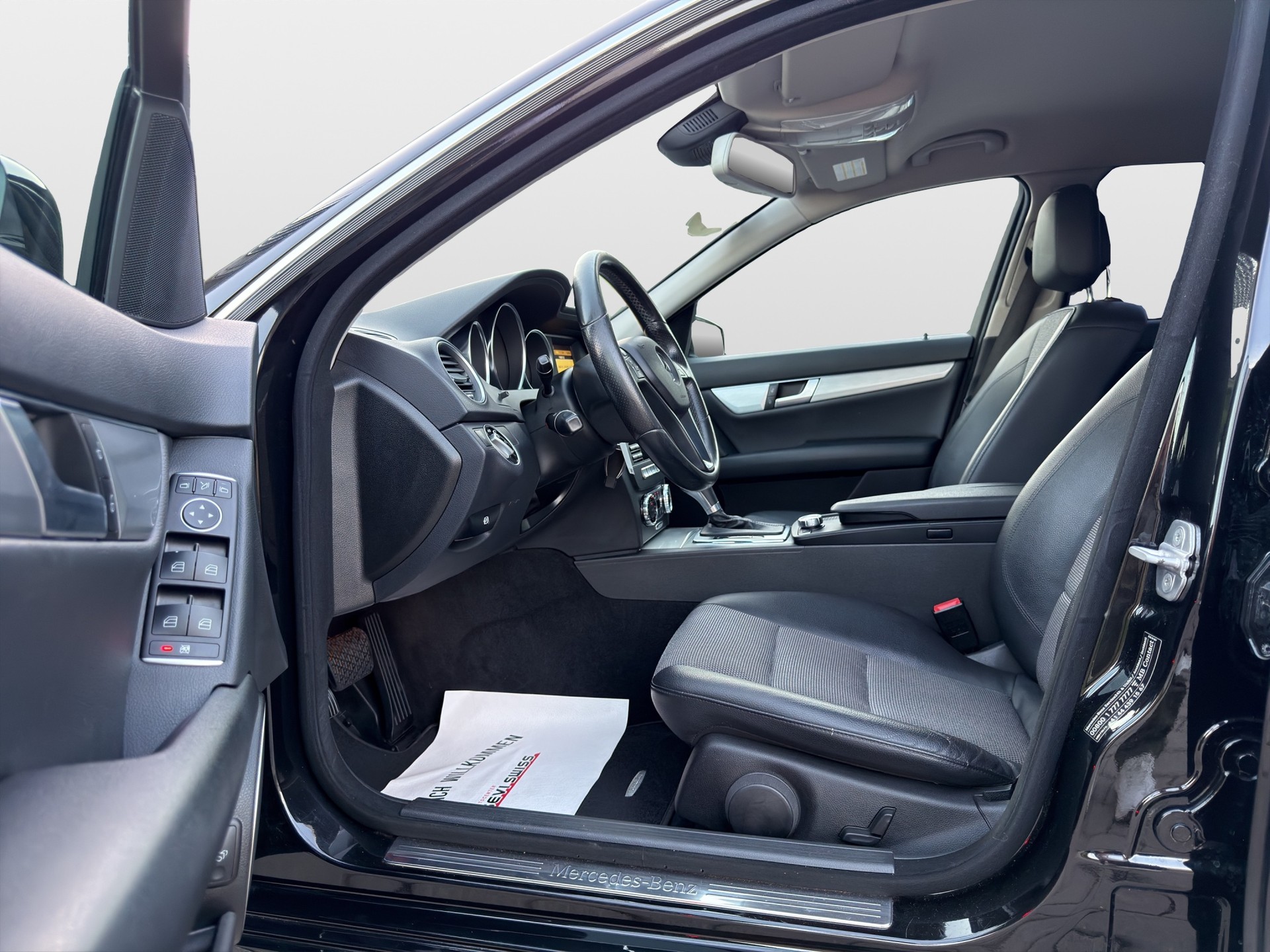 MERCEDES-BENZ C 250 Avantgarde 7G-Tronic Frisch ab MFK,1 Jahr oder 20000km Garantie auf Motor und Getriebe inkl.*-image-9