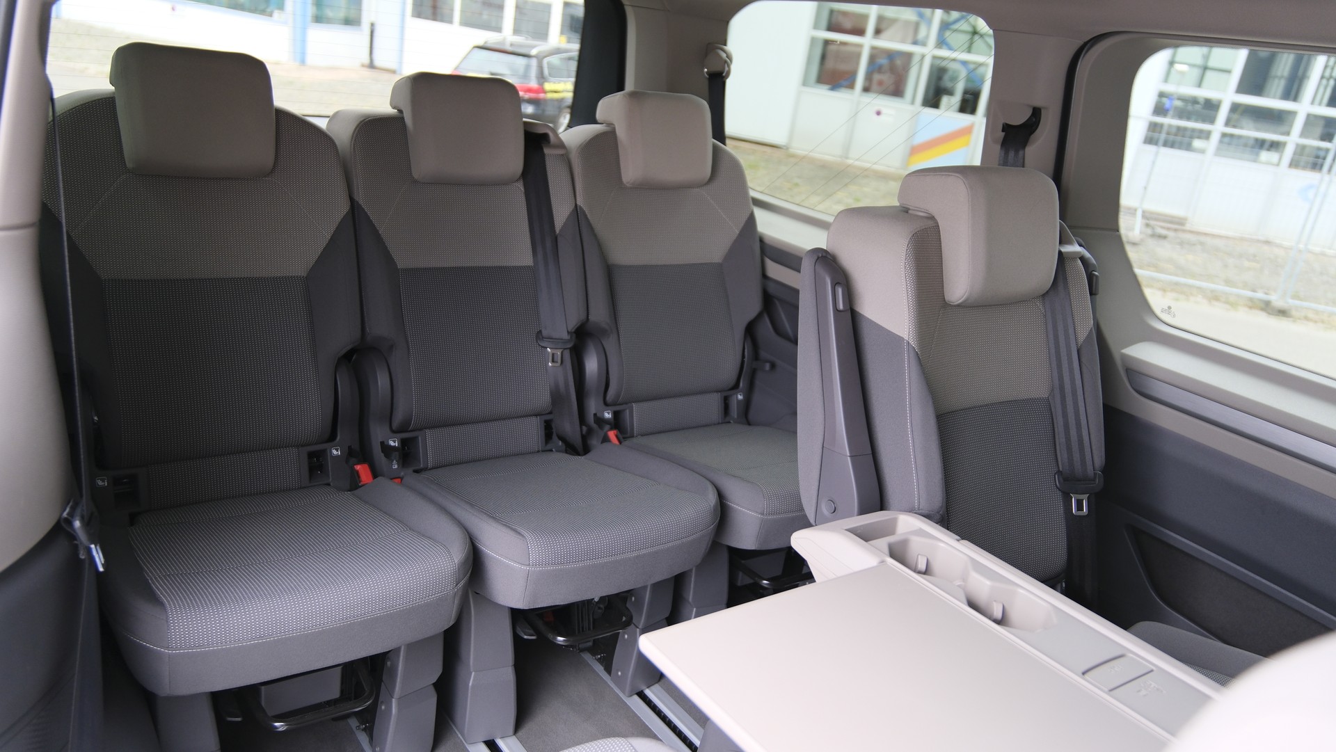 VW Multivan 2.0 TDI Life Edition DSG Lang *vis a vis Sitze *-image-7