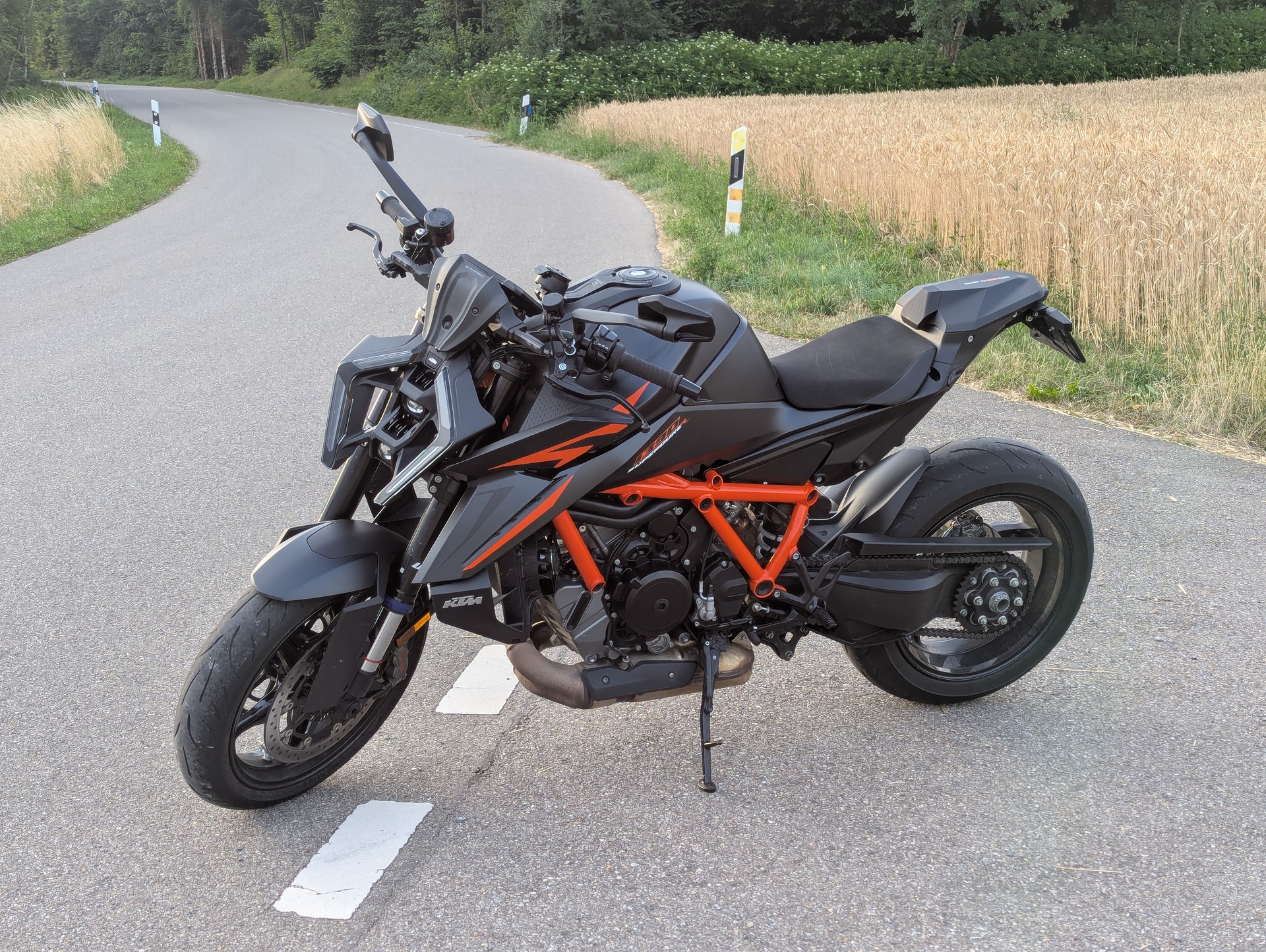 KTM 1390 Super Duke R EVO-image-0