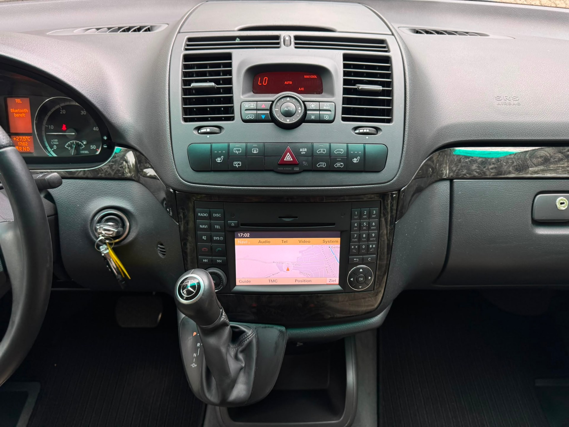 MERCEDES-BENZ Viano 3.0 CDI Blue Efficiency Ambiente A-image-26