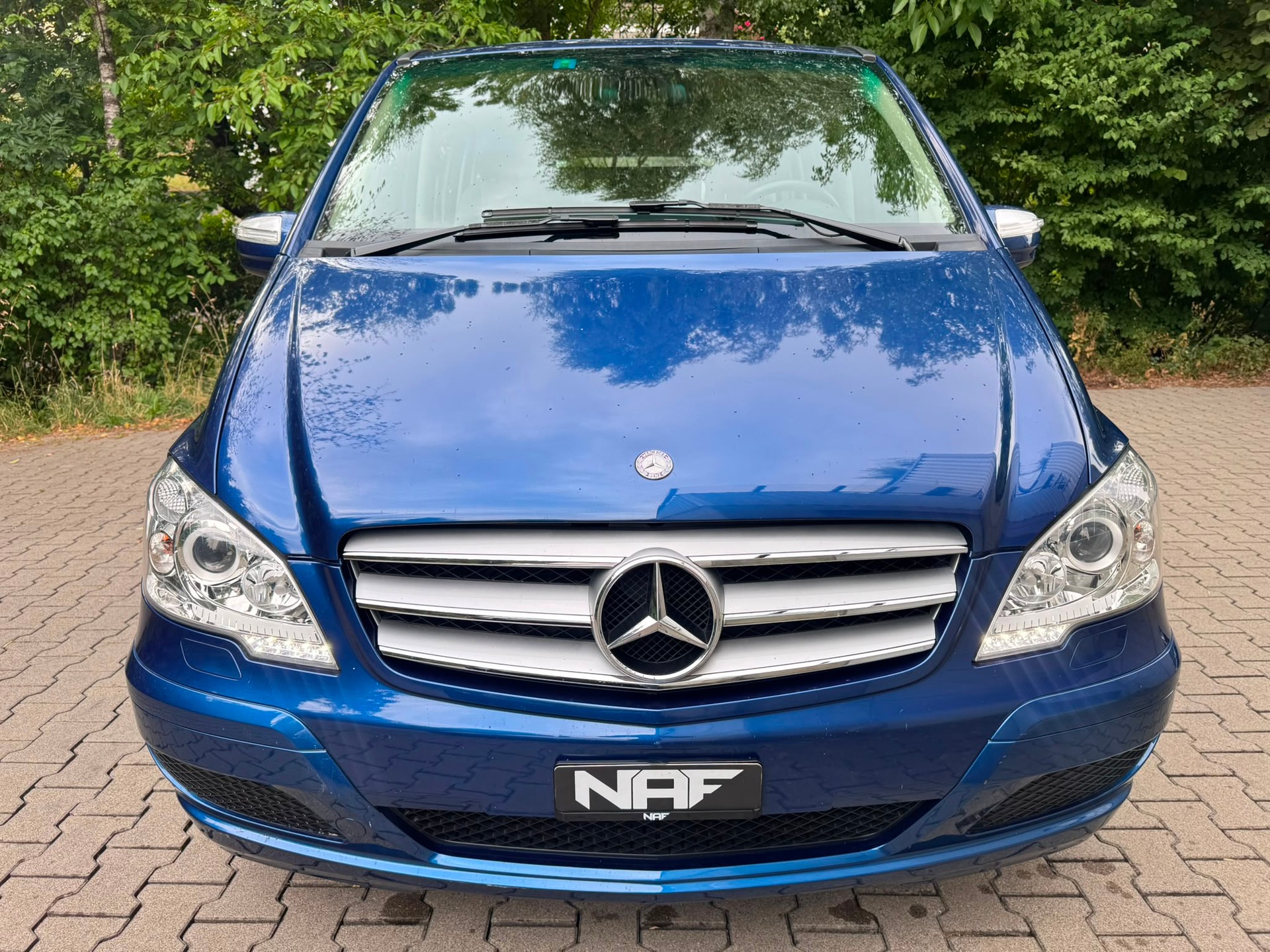 MERCEDES-BENZ Viano 3.0 CDI Blue Efficiency Ambiente A-image-9