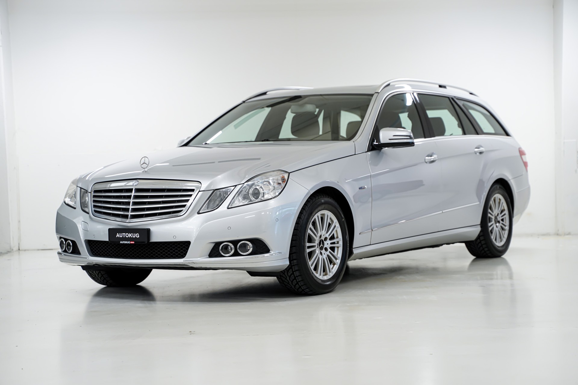 MERCEDES-BENZ E 350 CGI BlueEfficiency Avantgarde 7G-Tronic