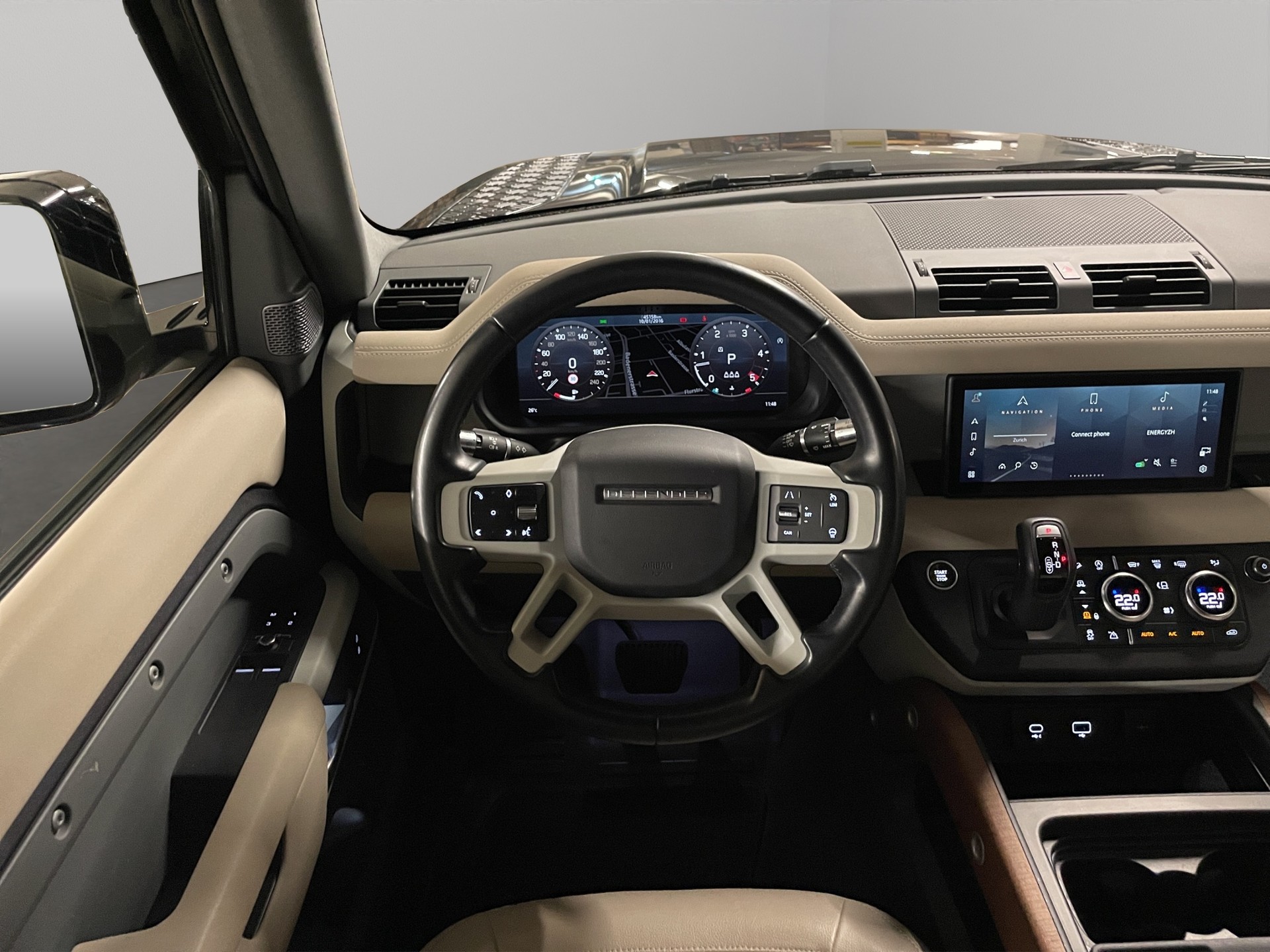 LAND ROVER Defender 90 3.0 D I6 250 SE-image-9