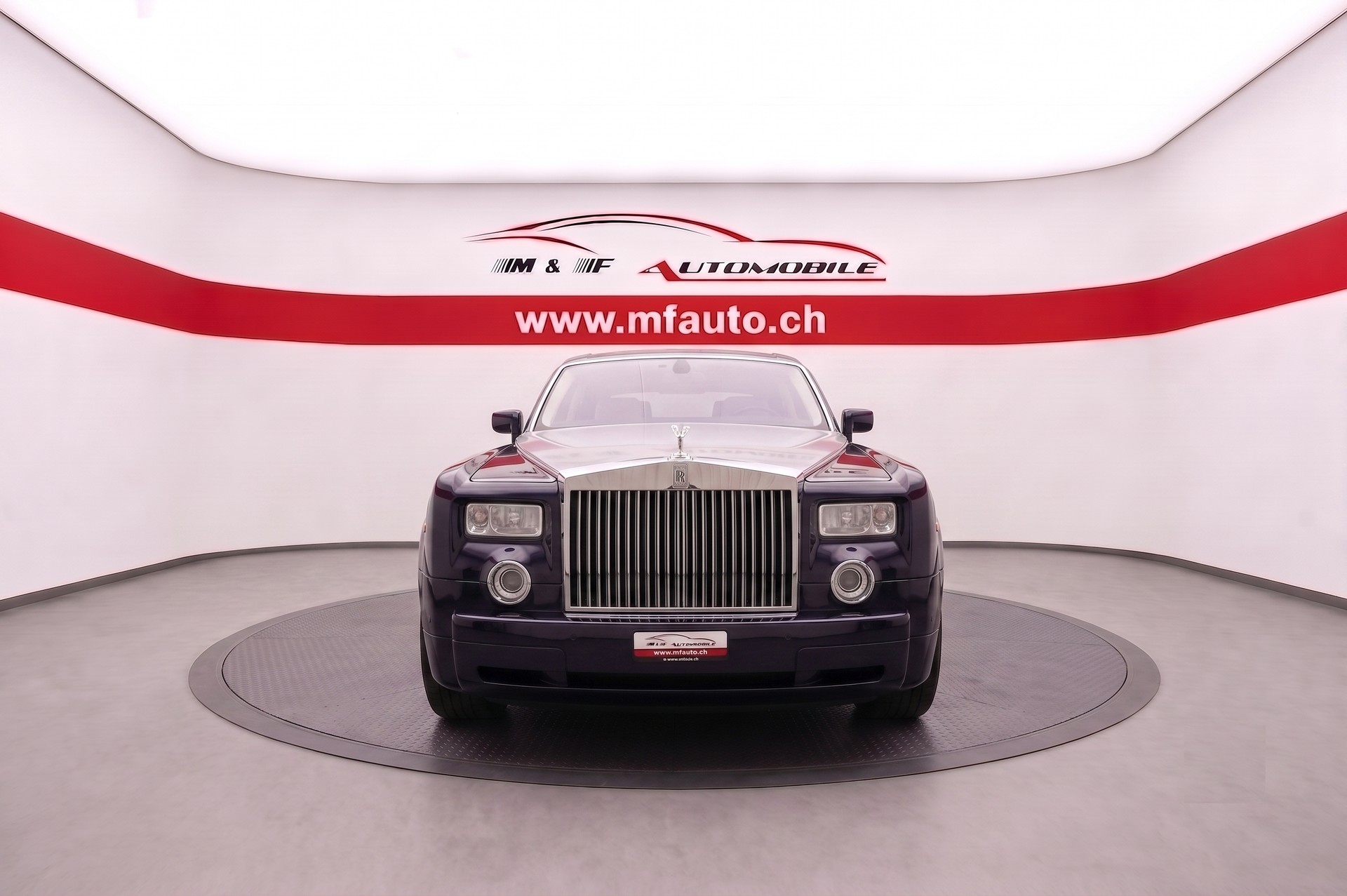 ROLLS-ROYCE Phantom 6.7 V12-showroom-element-1