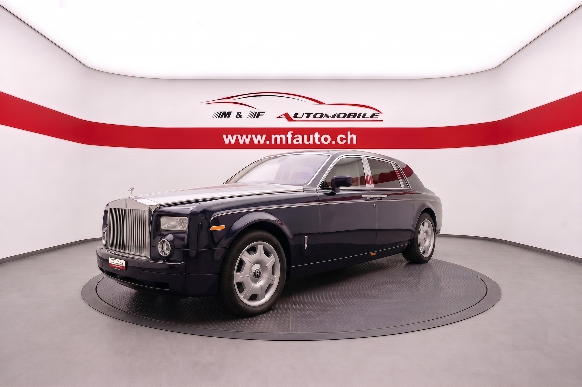 ROLLS-ROYCE Phantom 6.7 V12-showroom-element-3