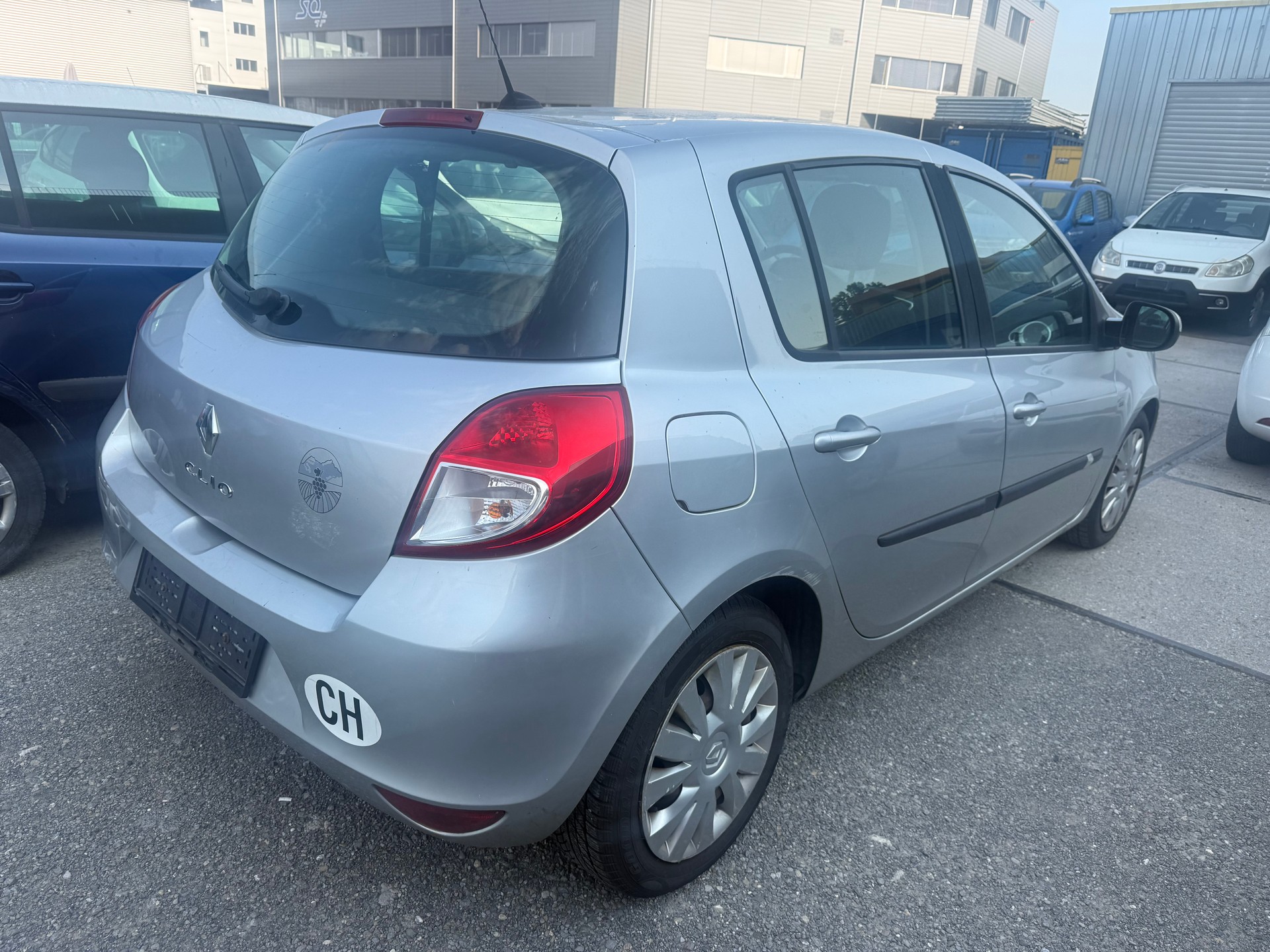 RENAULT Clio 1.2 16V Turbo Exception-image-3