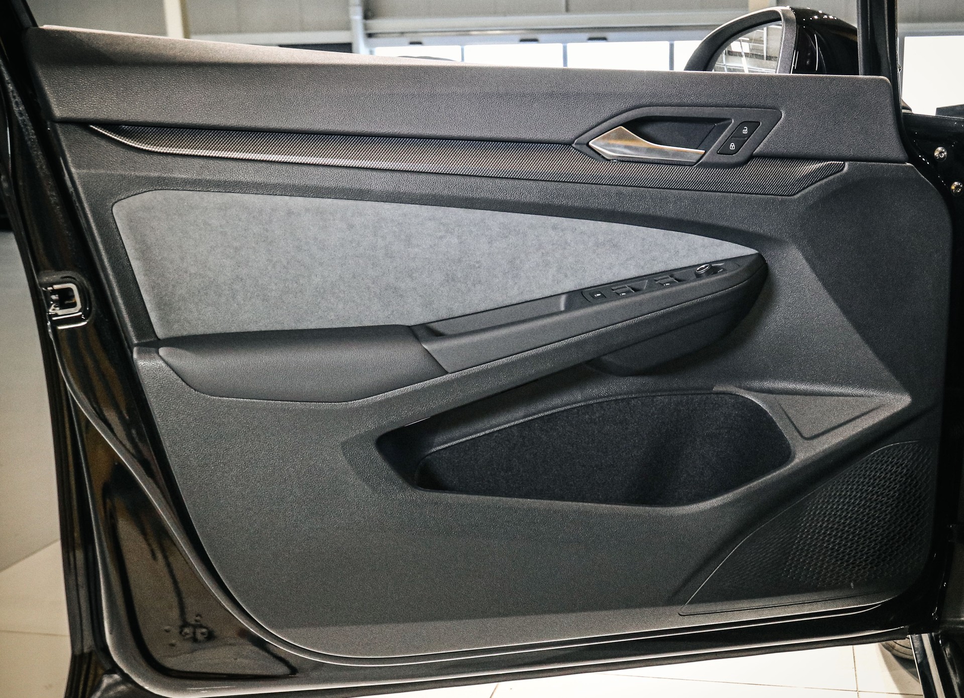 VW Golf R 8.5 TSI DSG 4 Motion (NEW CAR)-image-22