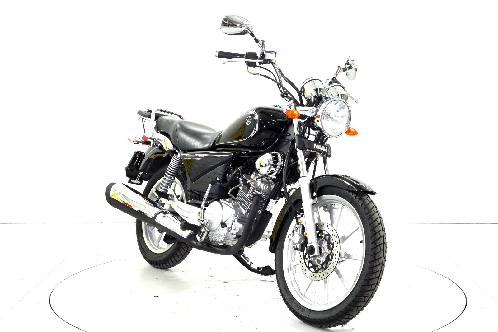 YAMAHA YB 125 ABS-image-1