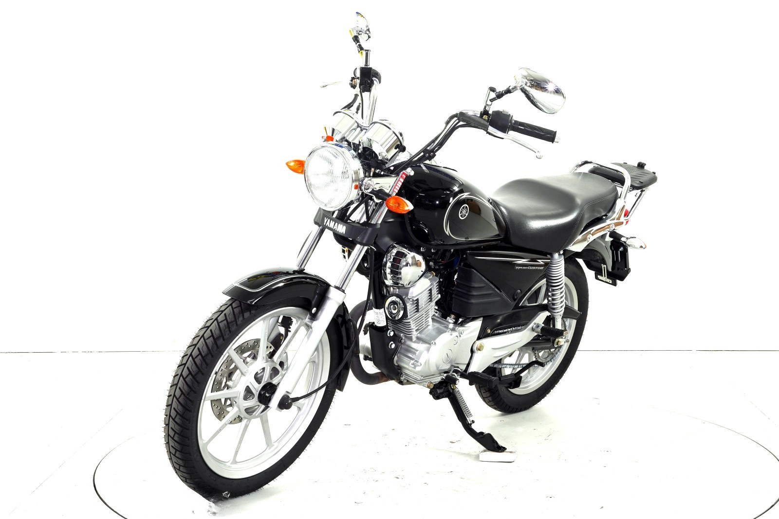 YAMAHA YB 125 ABS-image-2