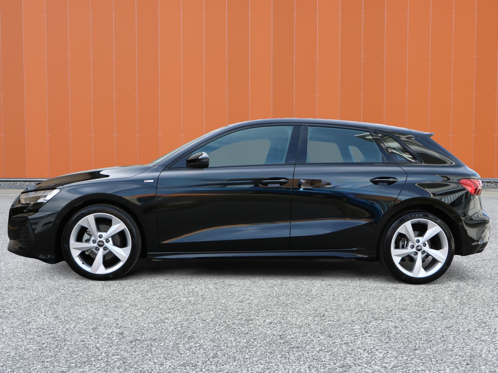 AUDI A3 Sportback TFSI 110 kW S line S tronic-showroom-element-2