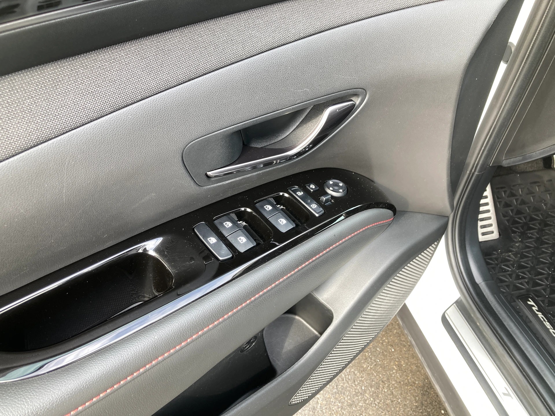 HYUNDAI Tucson 1.6 TGDI 48V N Line DCT 4WD-image-8