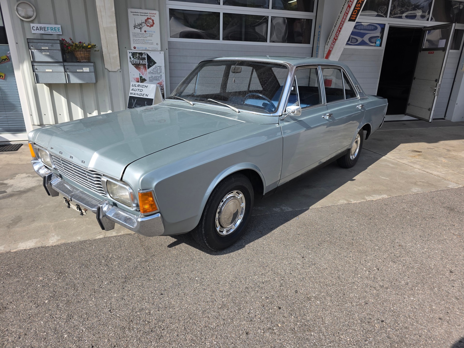FORD 20 m S Automatic-image-0