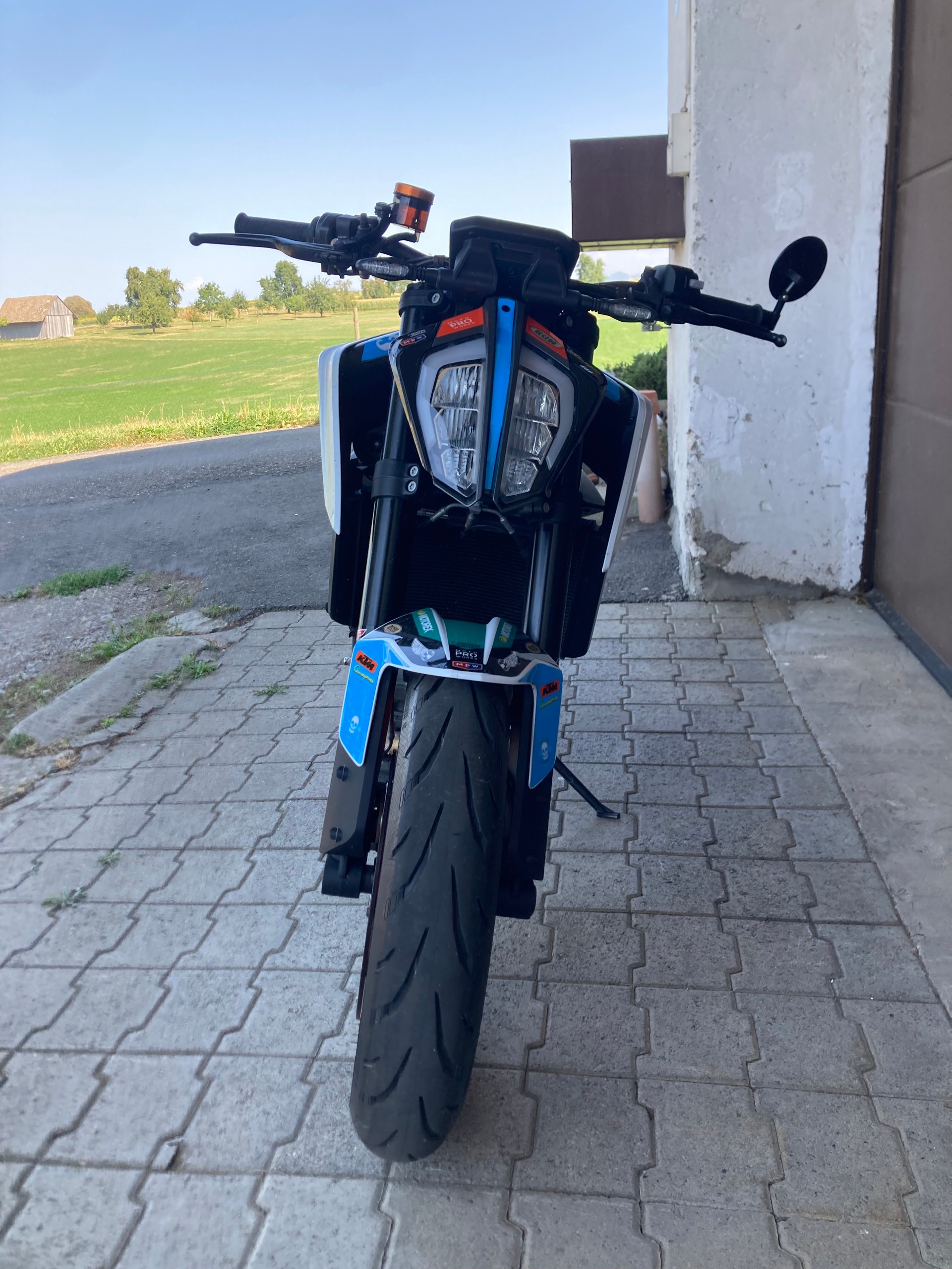 KTM R-image-1