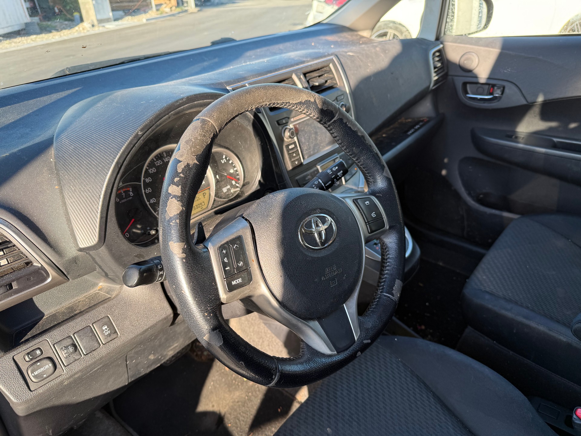 TOYOTA Verso-S 1.33 Linea Sol Multidrive S-image-9