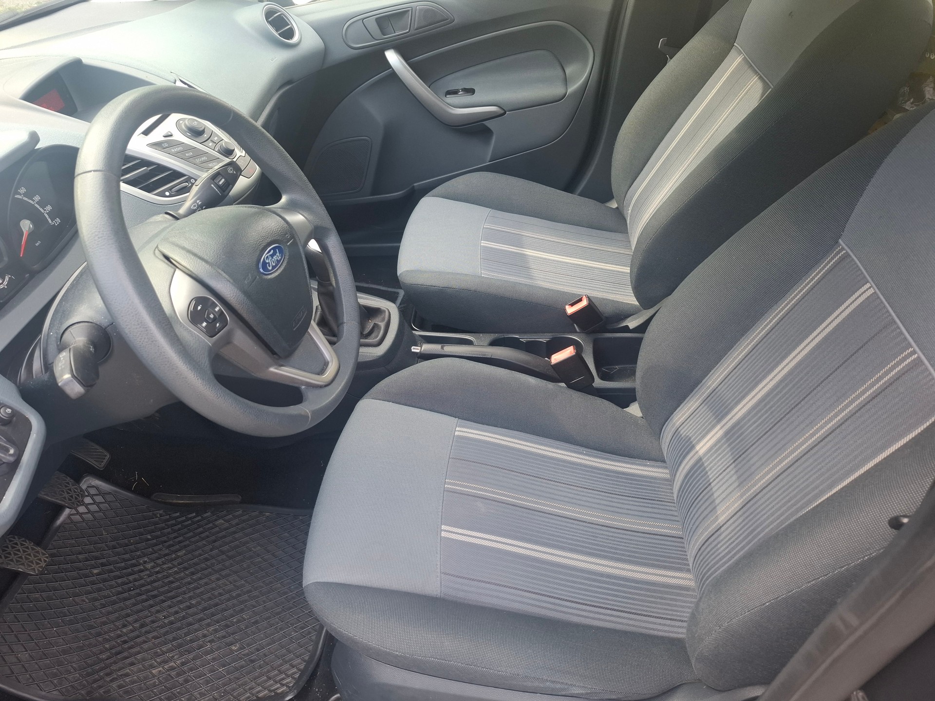 FORD Fiesta 1.25 16V Trend-image-9