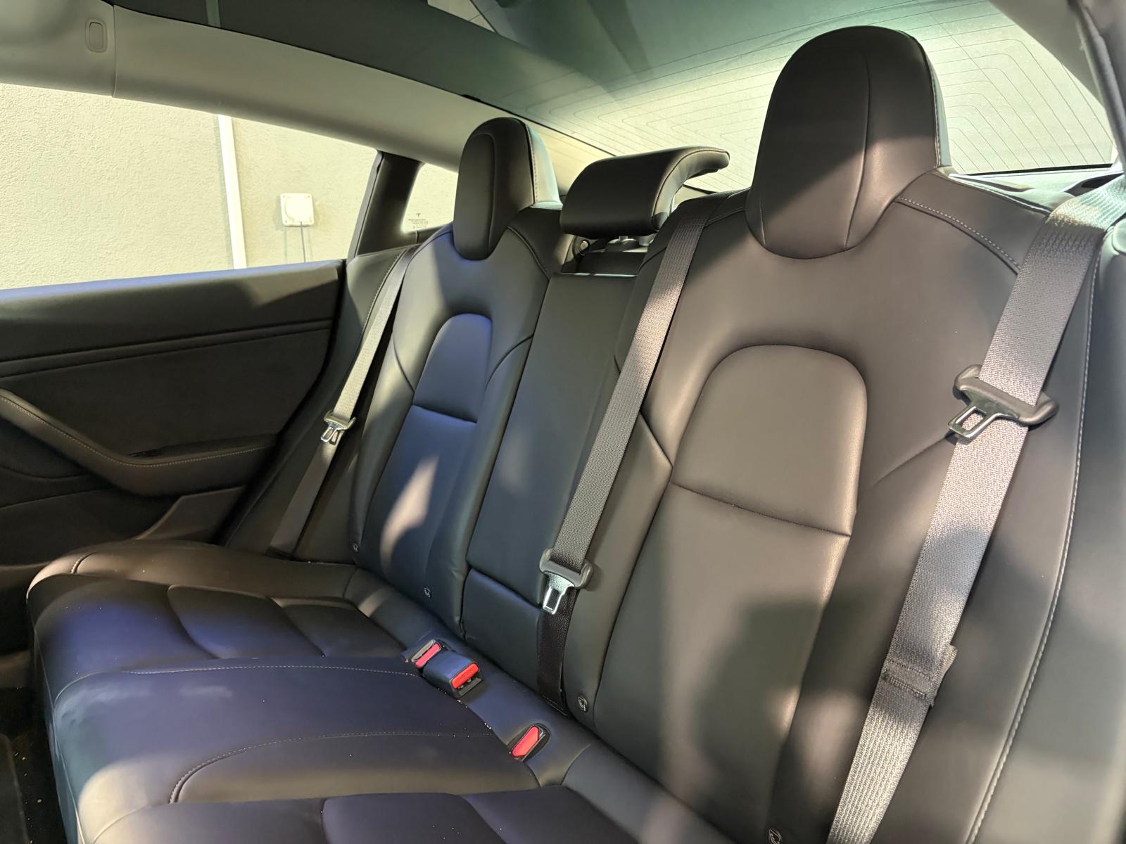 TESLA Model 3 Long Range Dual Motor AWD-image-10