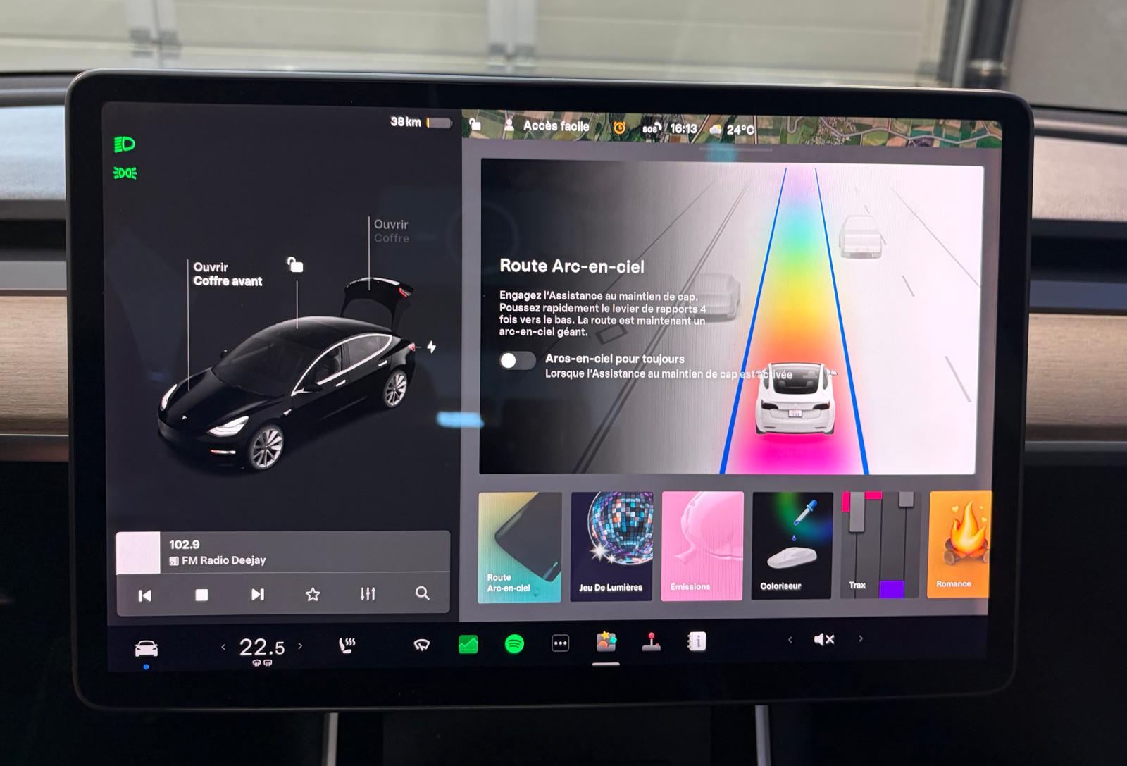 TESLA Model 3 Long Range Dual Motor AWD-image-22