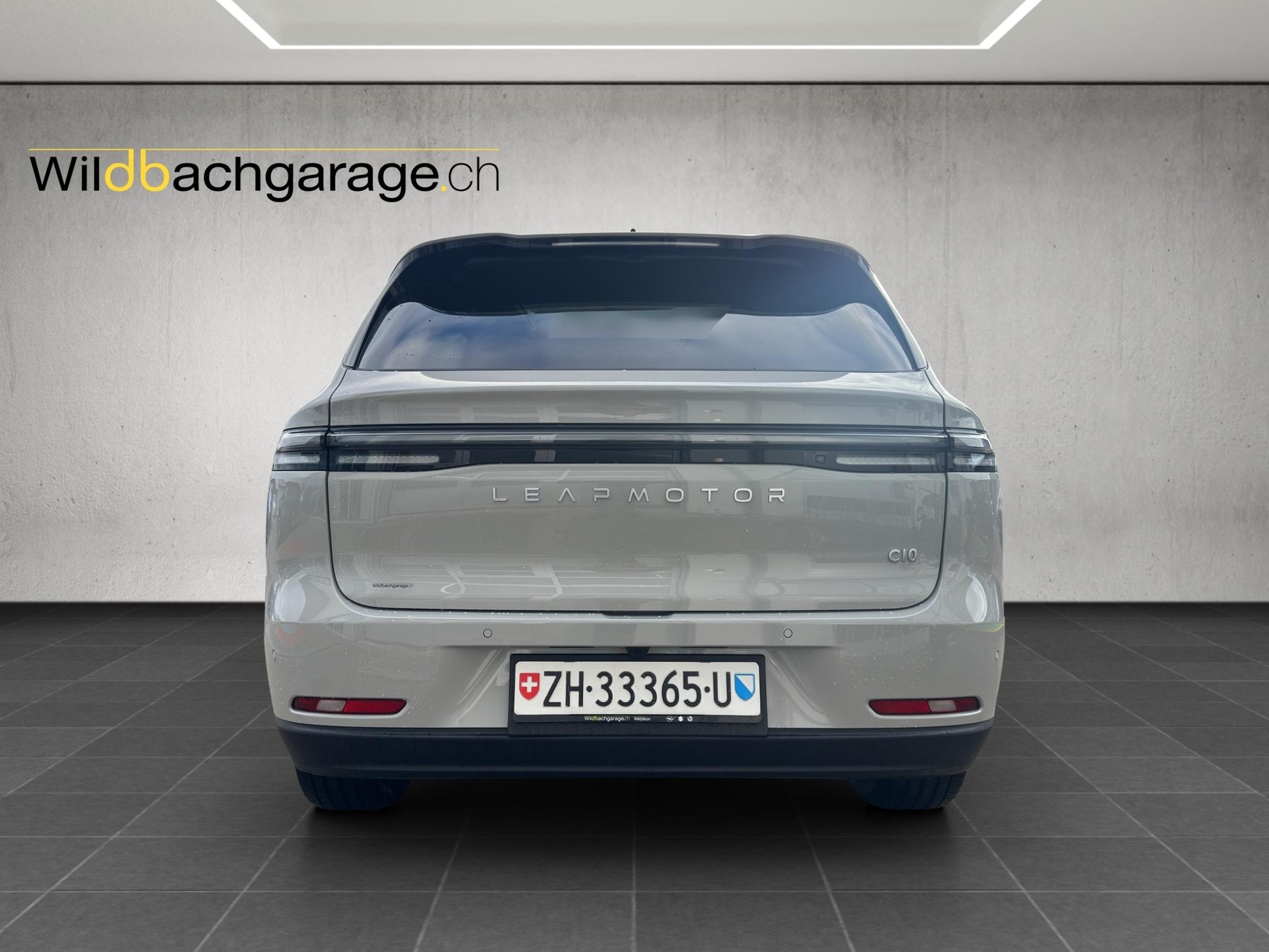LEAPMOTOR C10 EV AWD-showroom-element-3