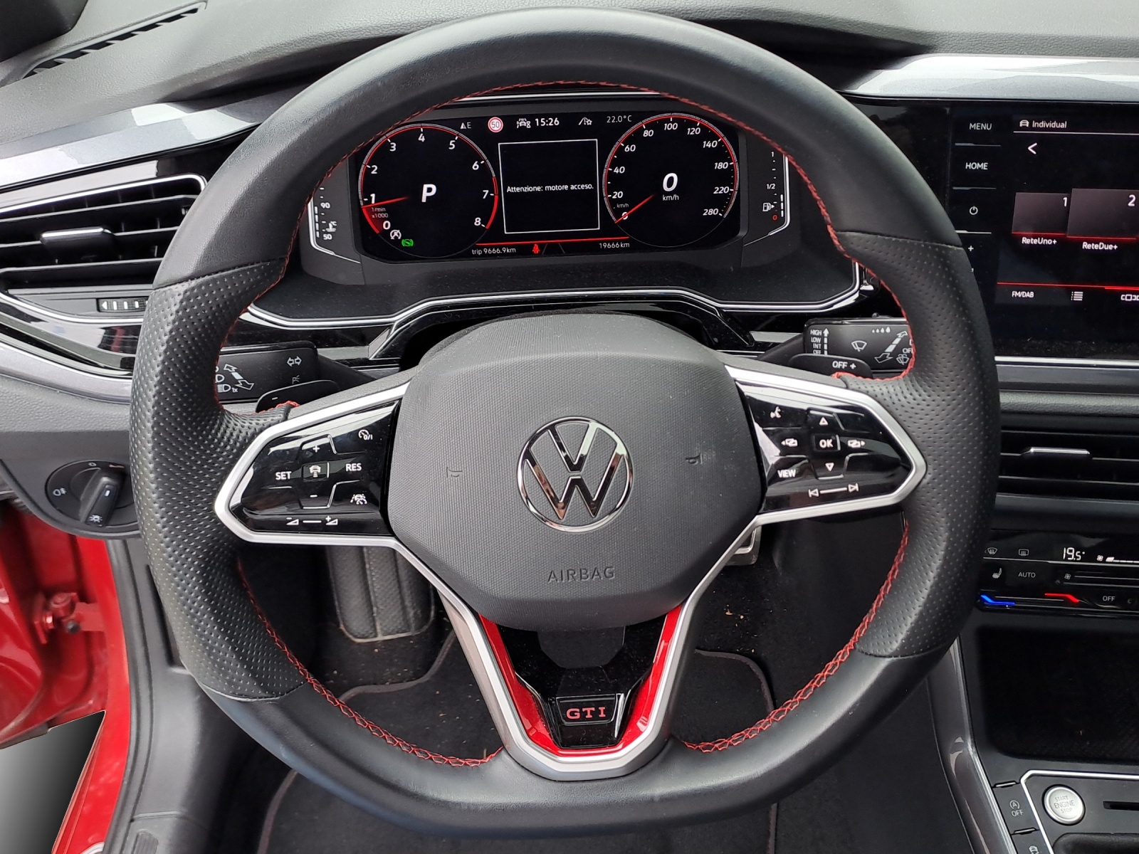 VW Polo 2.0 TSI GTI DSG-image-9