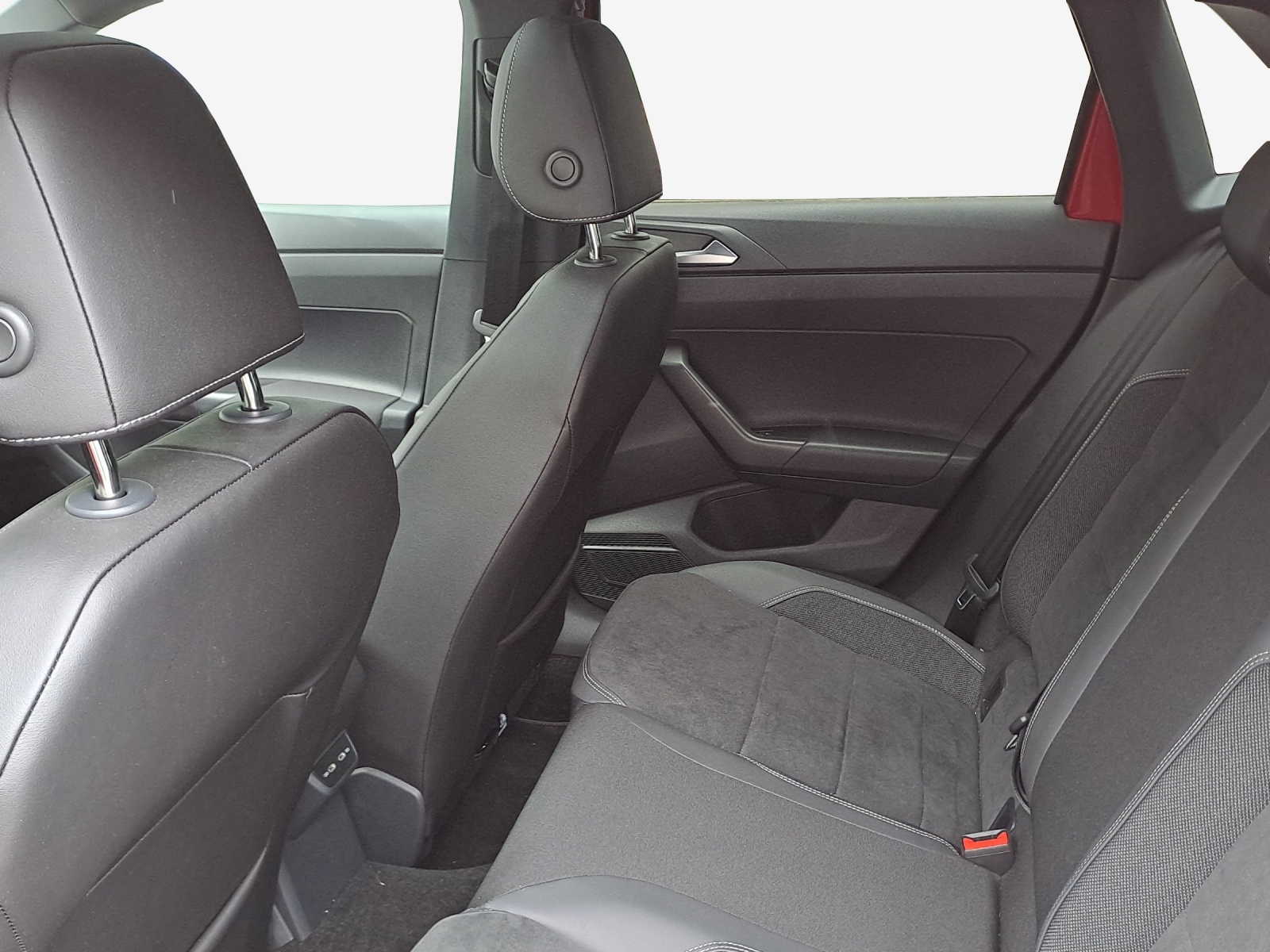 VW Polo 2.0 TSI GTI DSG-image-11