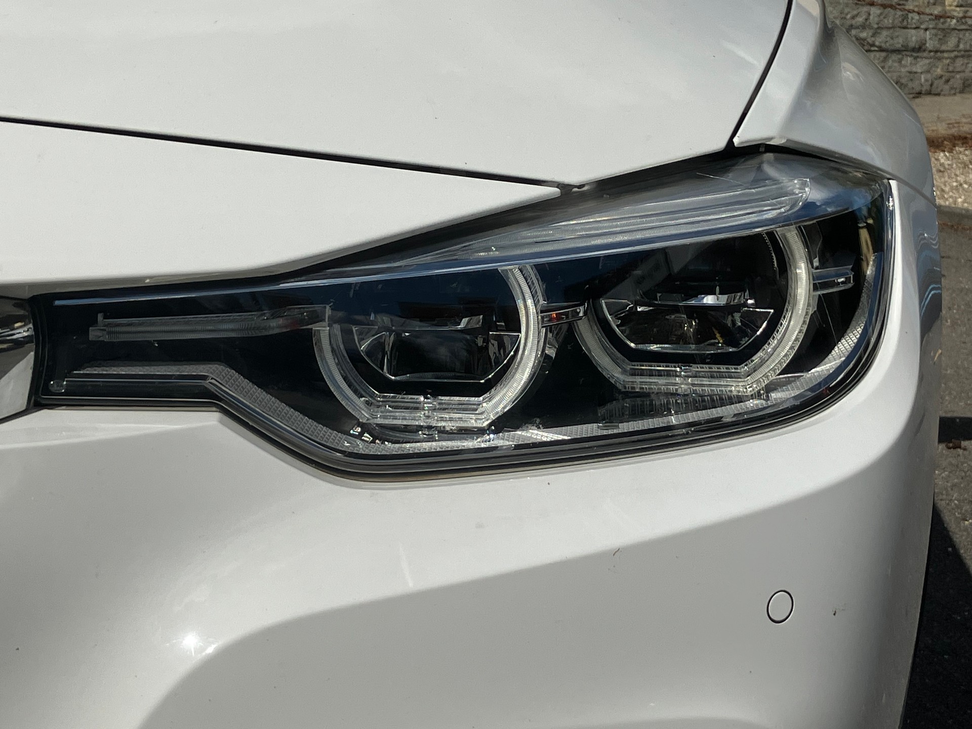 BMW 330e iPerformance M Sport Steptronic-image-13