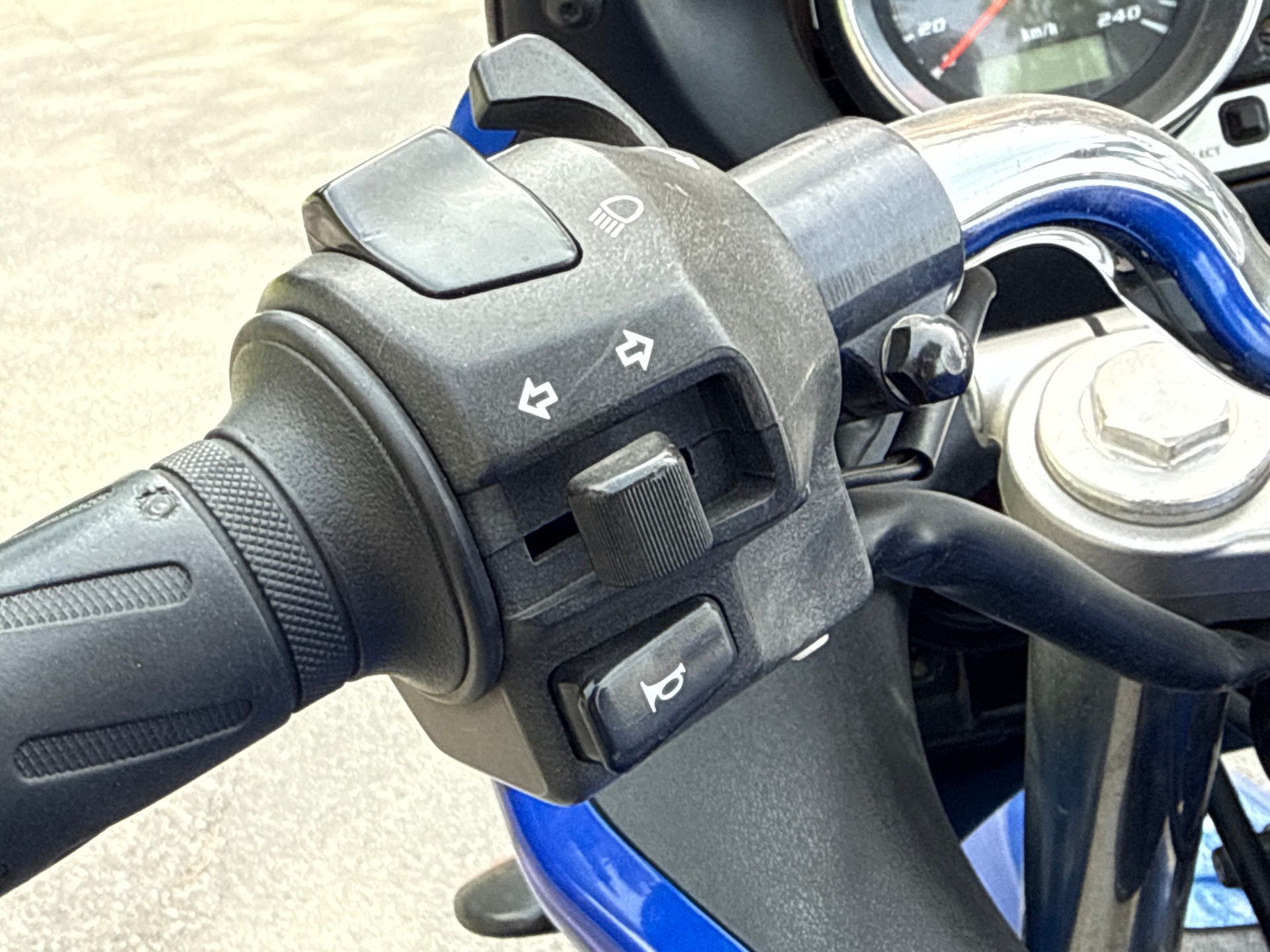 SUZUKI GSF 600S Bandit-image-7